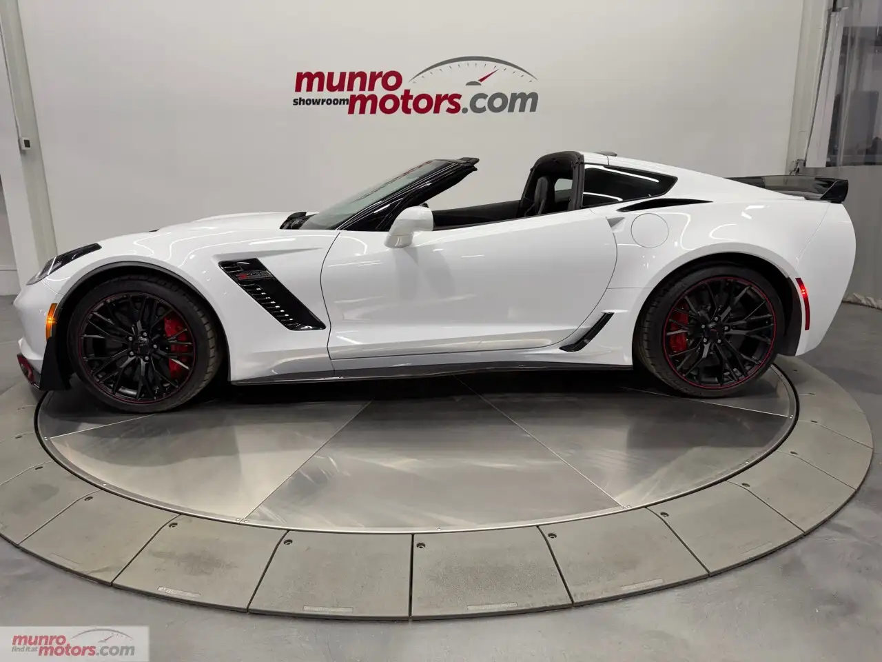 Chevrolet Corvette снимка Chevrolet Corvette
