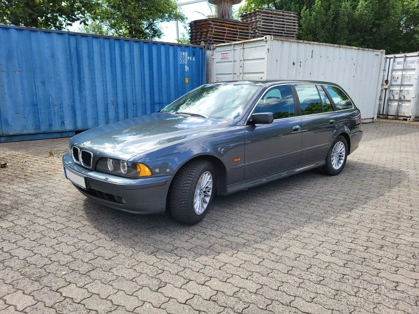 BMW 525 525i touring - 1