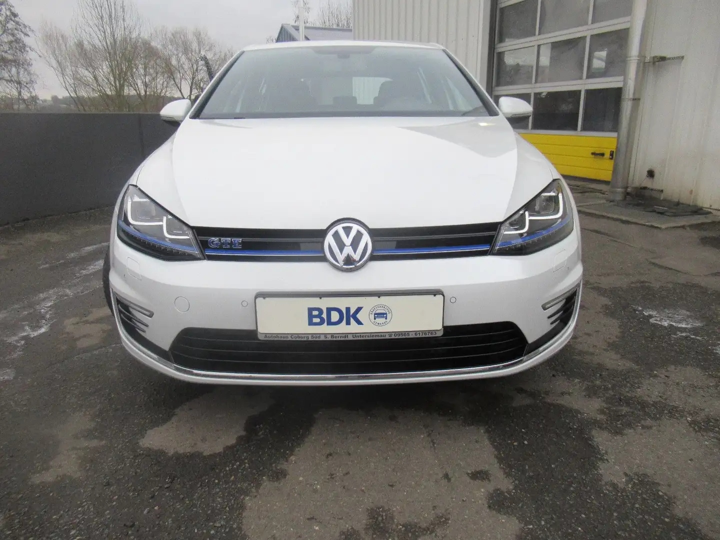 Volkswagen Golf VII GTE LED NAVI PDC SHZG ALU HYBRID Weiß - 2