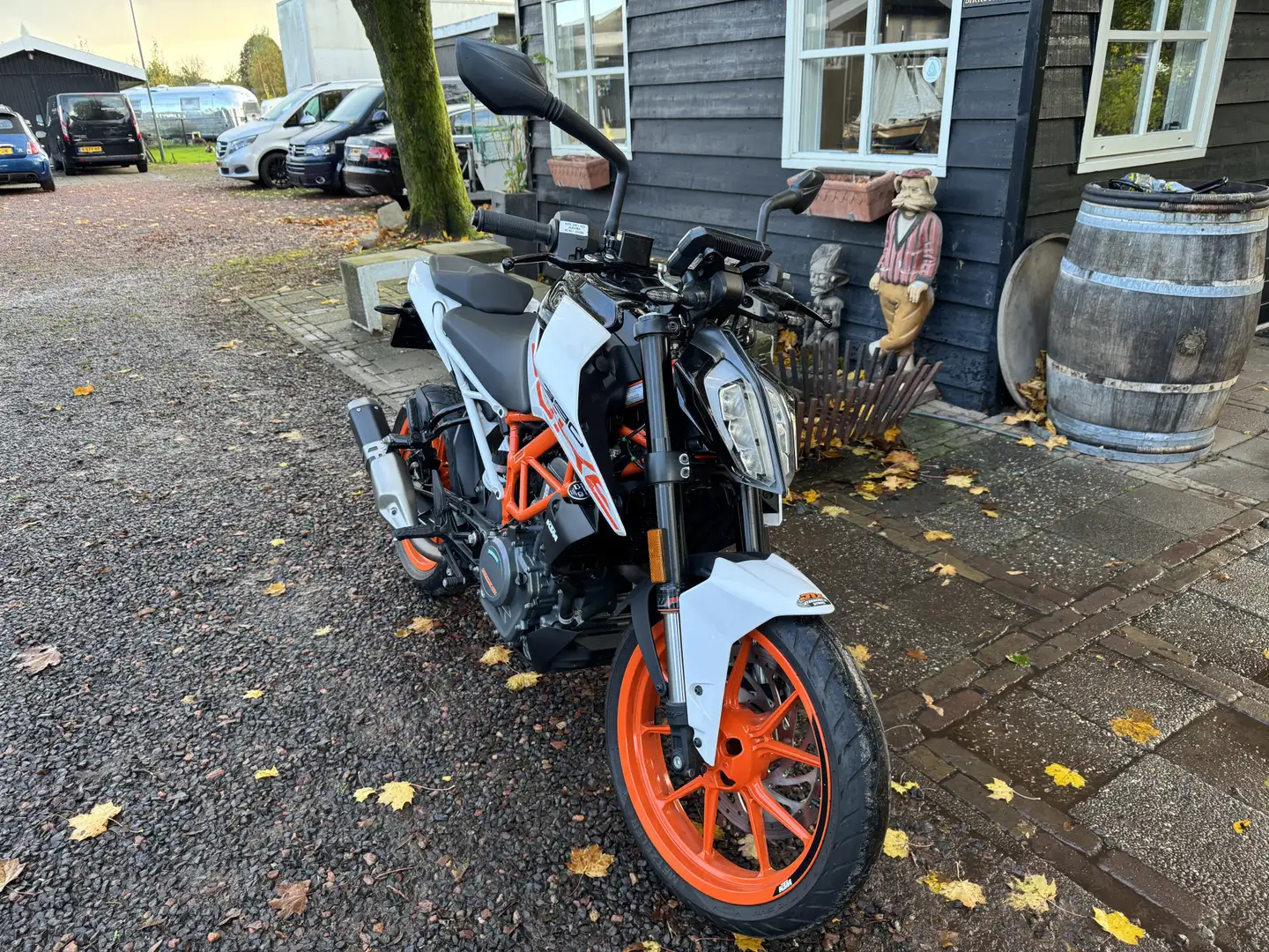 KTM 390 Duke ABS Blanco - 2