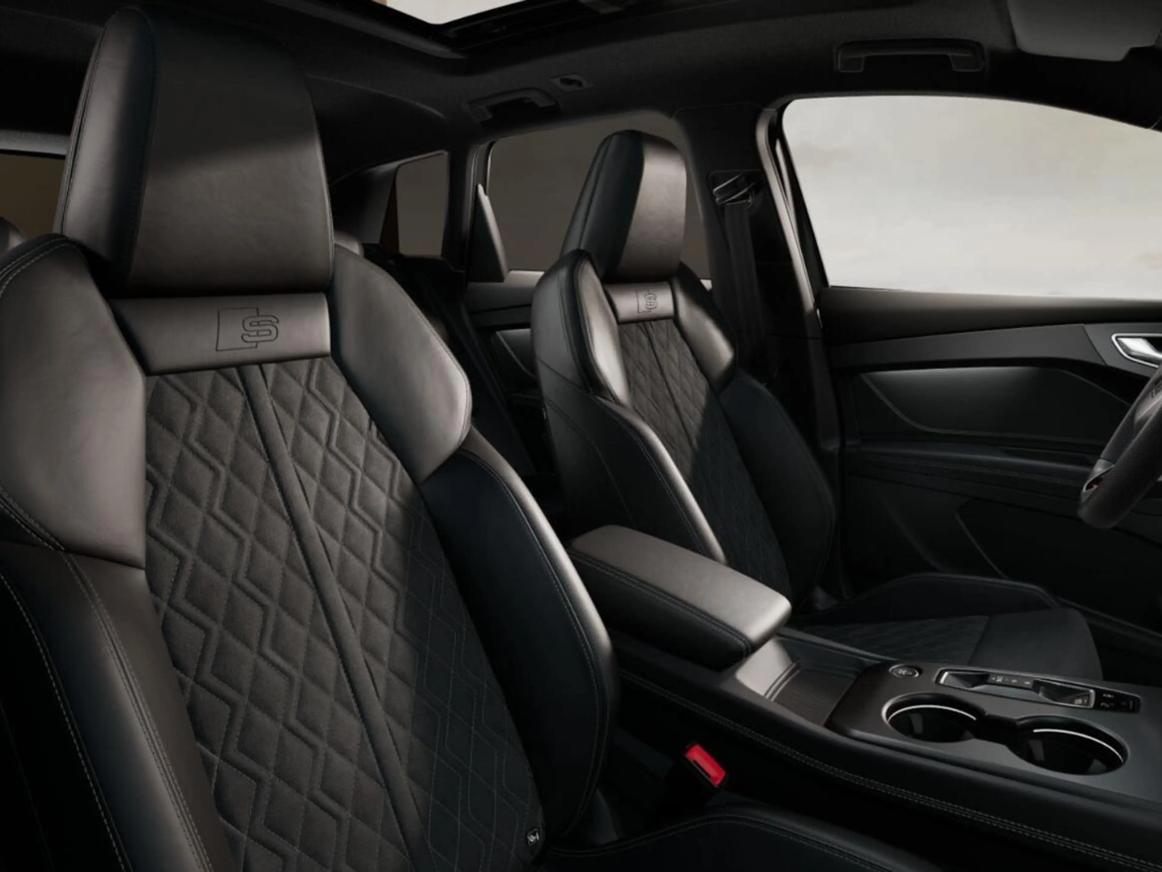 Audi Q4 e-tron S edition e-tron 45 82 kWh 210 kW / 286 PK SUV Ele — photo 5