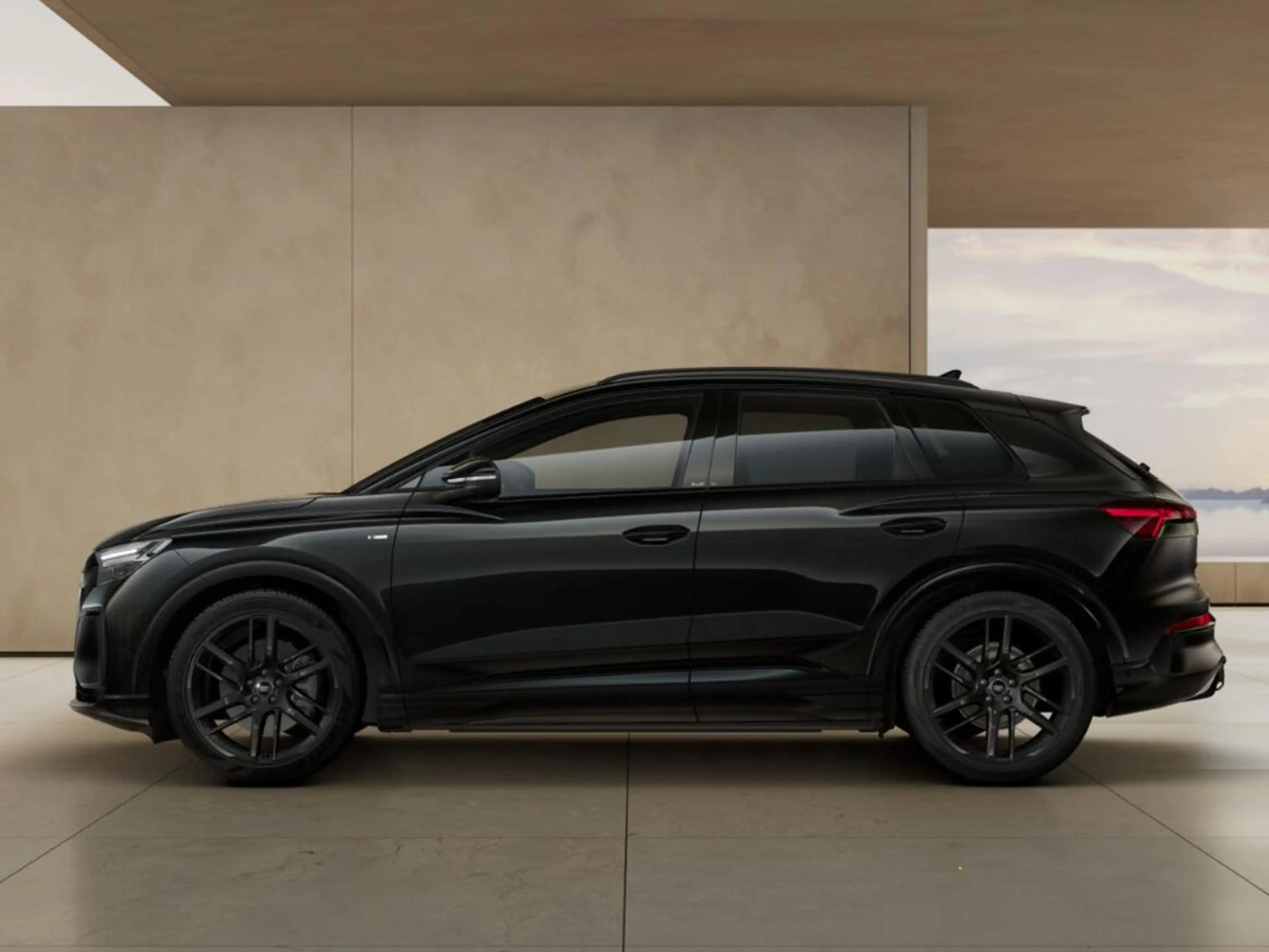 Audi Q4 e-tron S edition e-tron 45 82 kWh 210 kW / 286 PK SUV Ele — photo 2