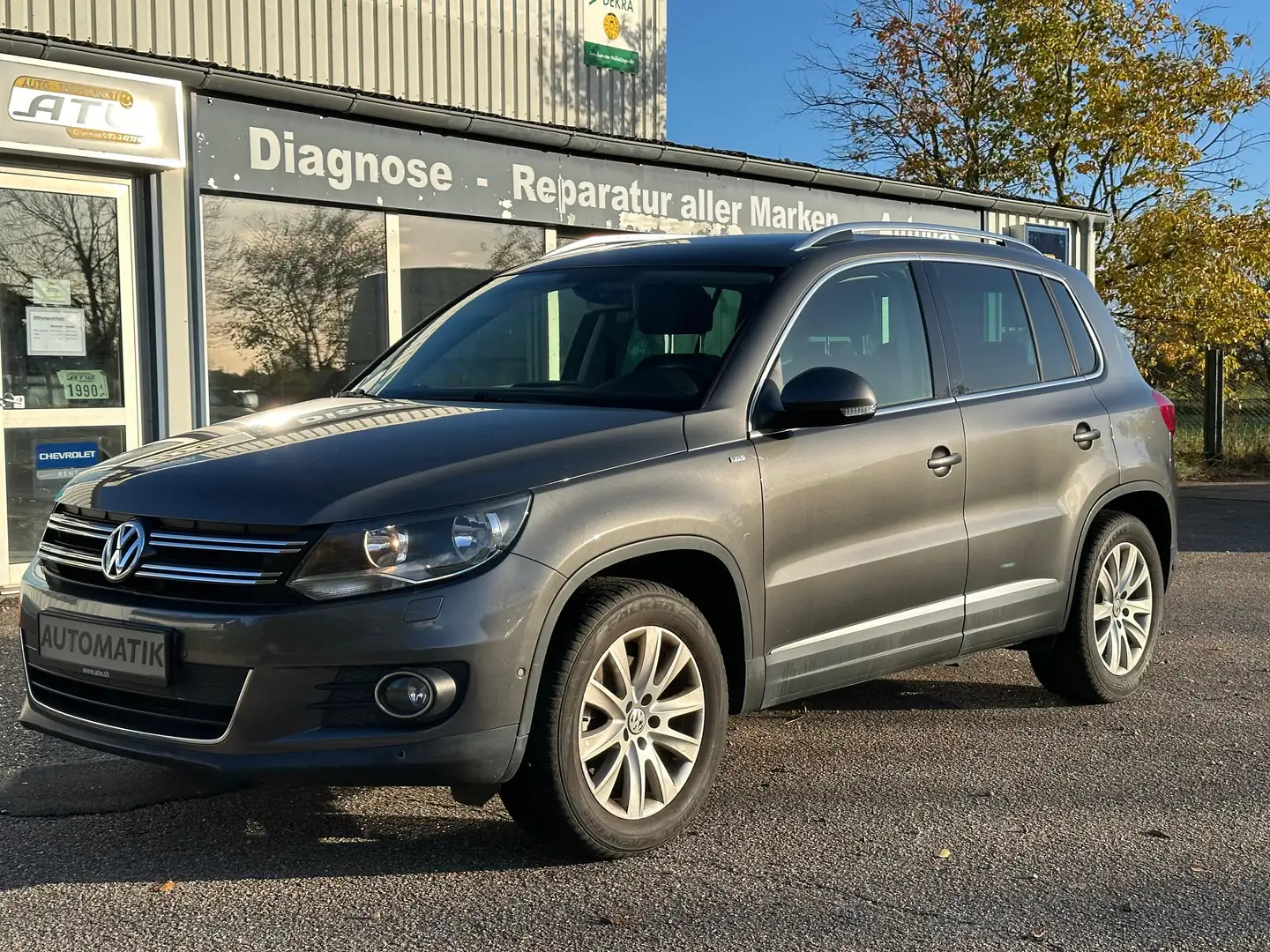 Volkswagen Tiguan 2.0 TDI 177 Allrad Automatik Sport AHK, Panorama Grau - 1