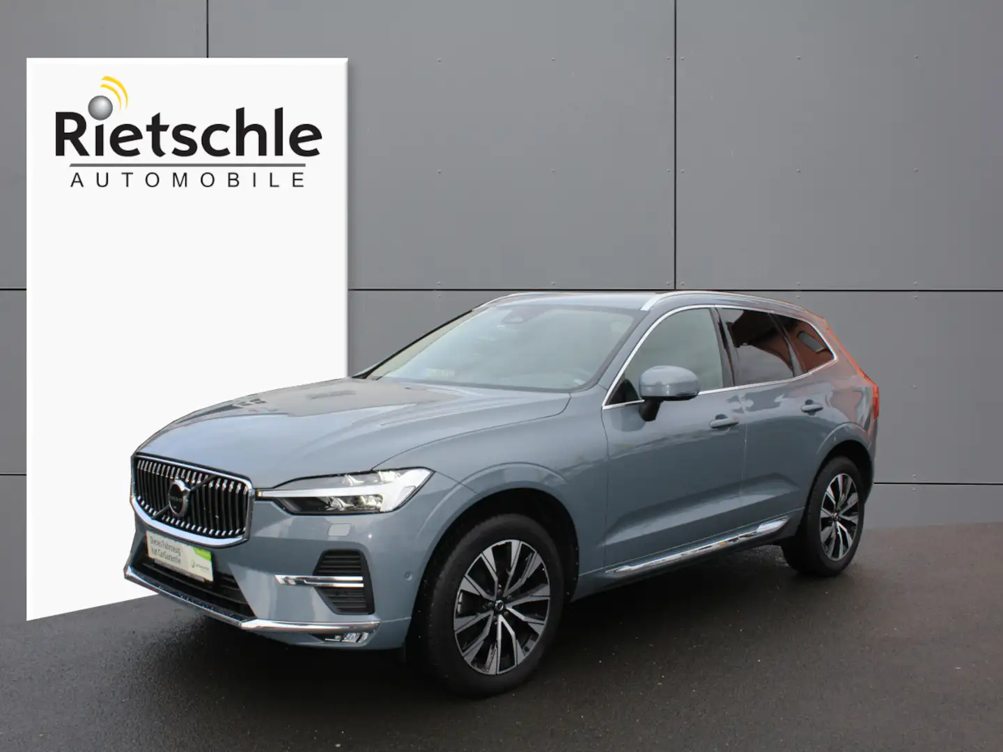 Volvo XC60 Plus Bright AWD AHK Kamera PDC Grijs - 1