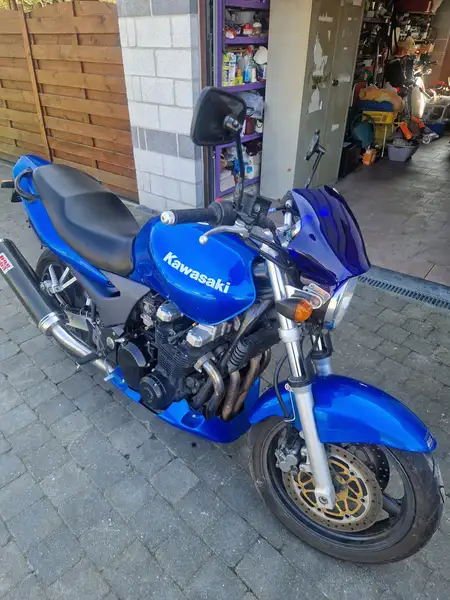 Kawasaki ZR 750 - foto 5
