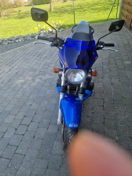 Kawasaki ZR 750 - foto 4