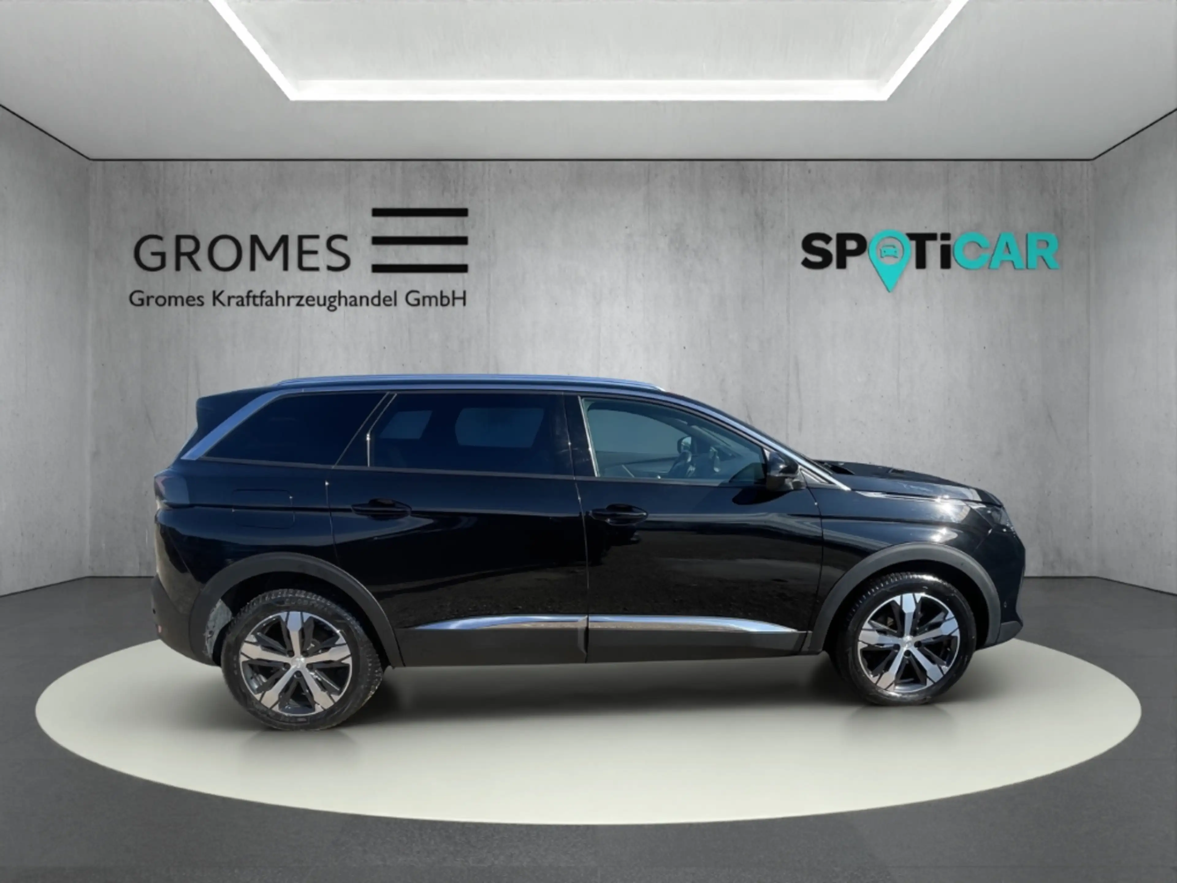 Peugeot 5008 Allure 130EAT8 7-Sitzer LED ACC El. Heckklappe Car — photo 2