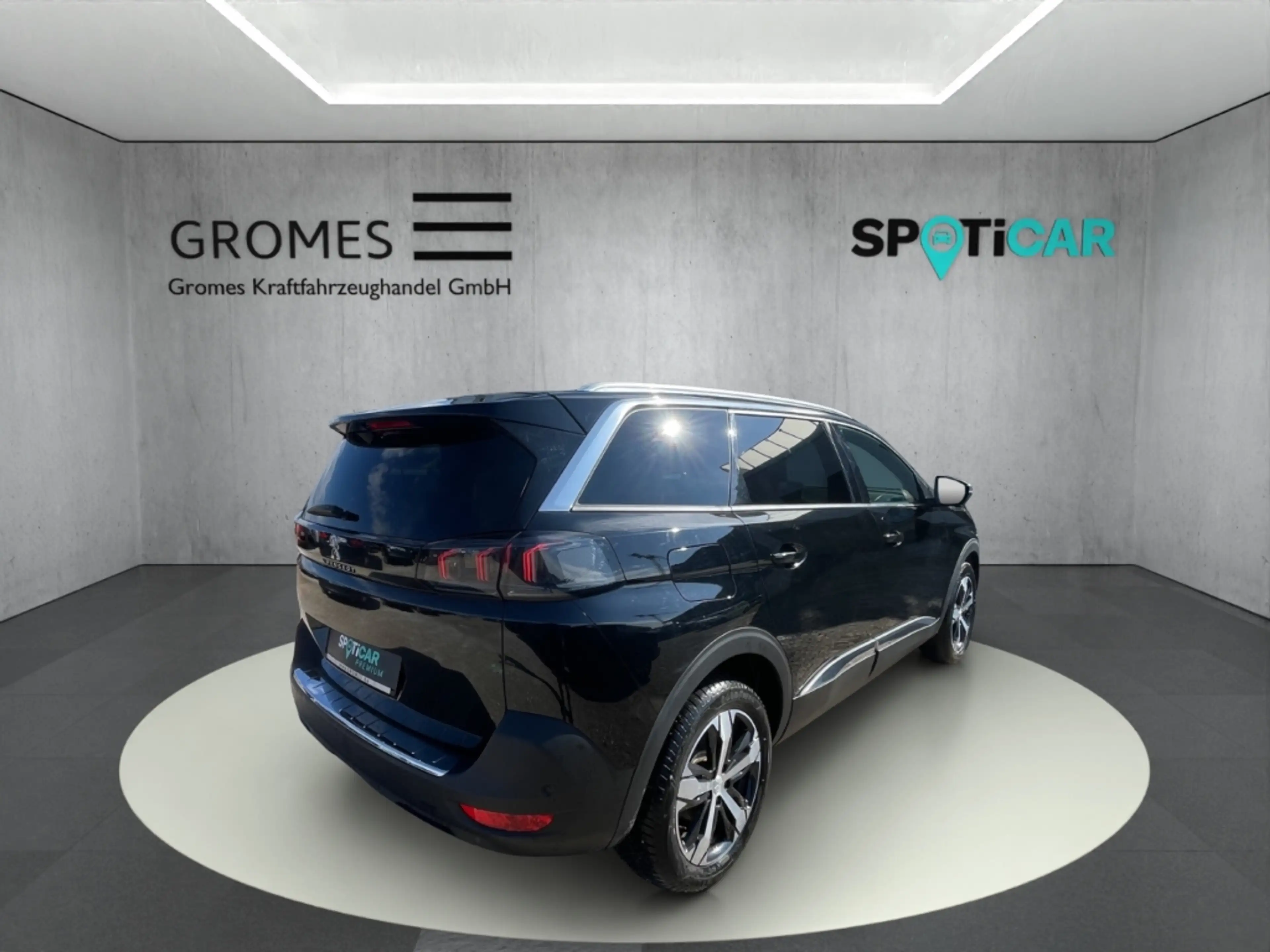 Peugeot 5008 Allure 130EAT8 7-Sitzer LED ACC El. Heckklappe Car — photo 3