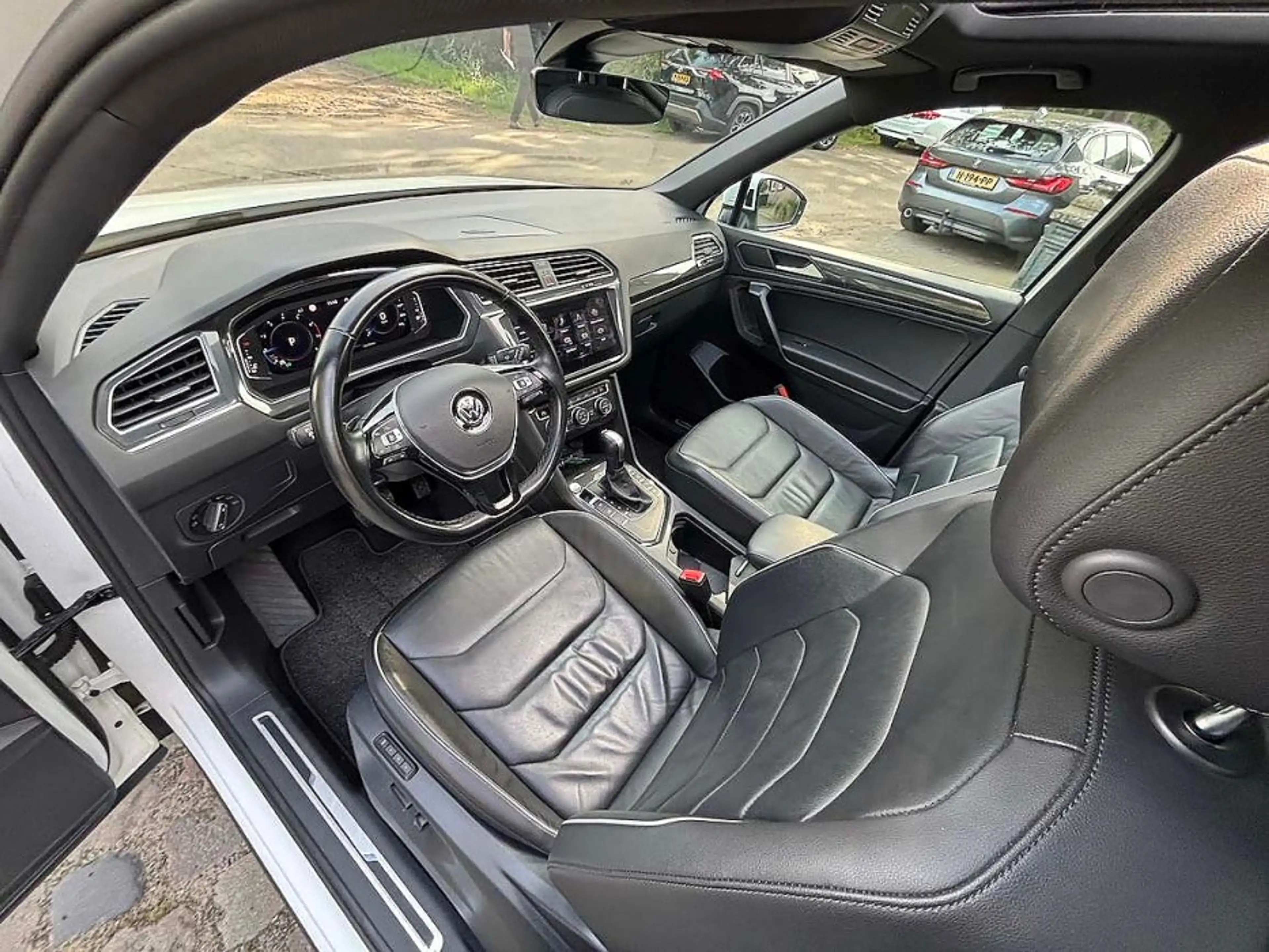 Volkswagen Tiguan Allspace 1.5 TSI Highline Business R line.Digi.Leder.Pano — photo 2