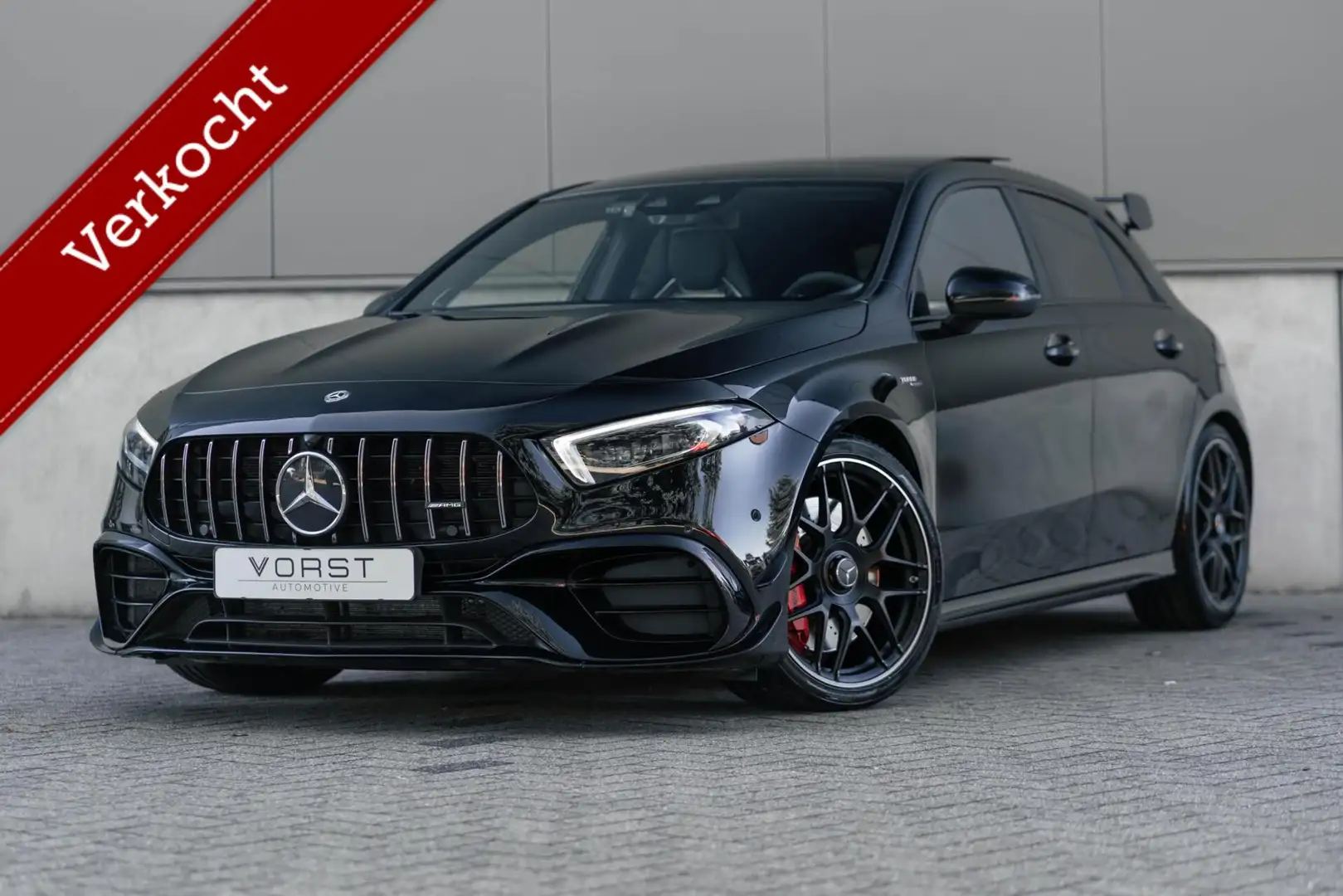 Mercedes-Benz A 45 AMG S 4MATIC+ Schaalstoelen Pano Aero Schwarz - 1