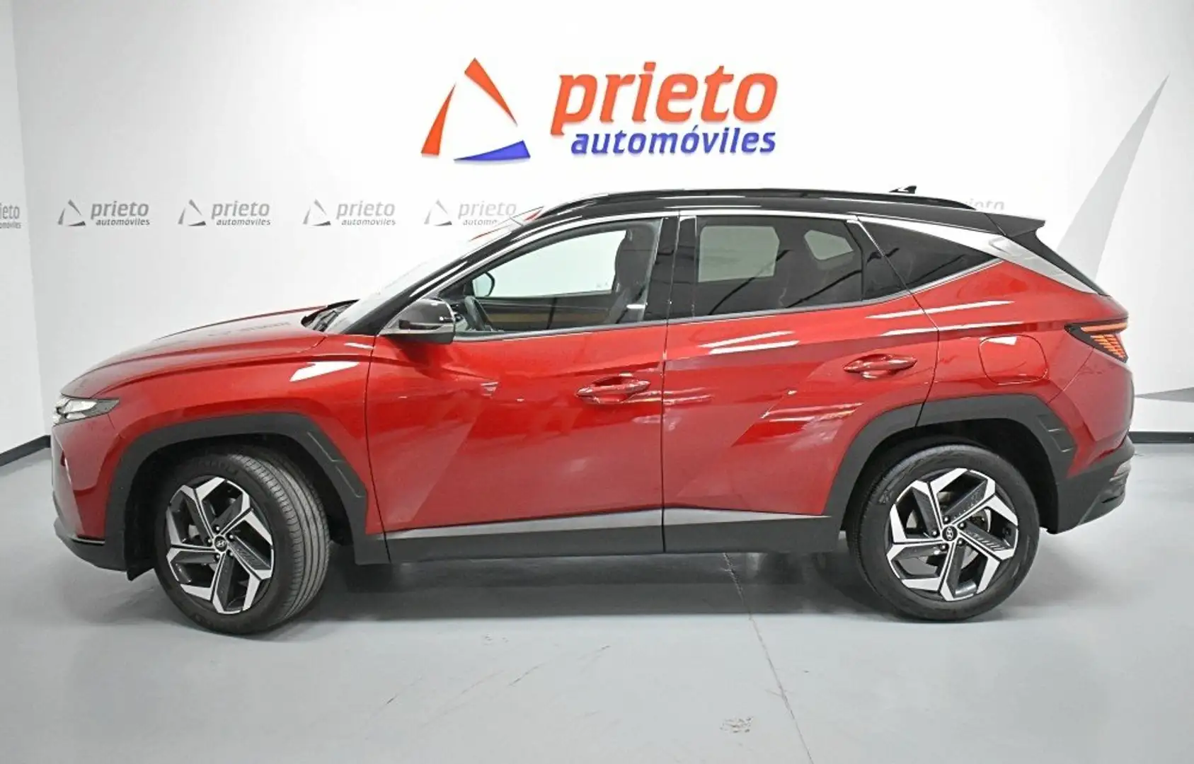 Hyundai TUCSON 1.6 TGDI HEV Tecno 2C AT Burdeos - 2