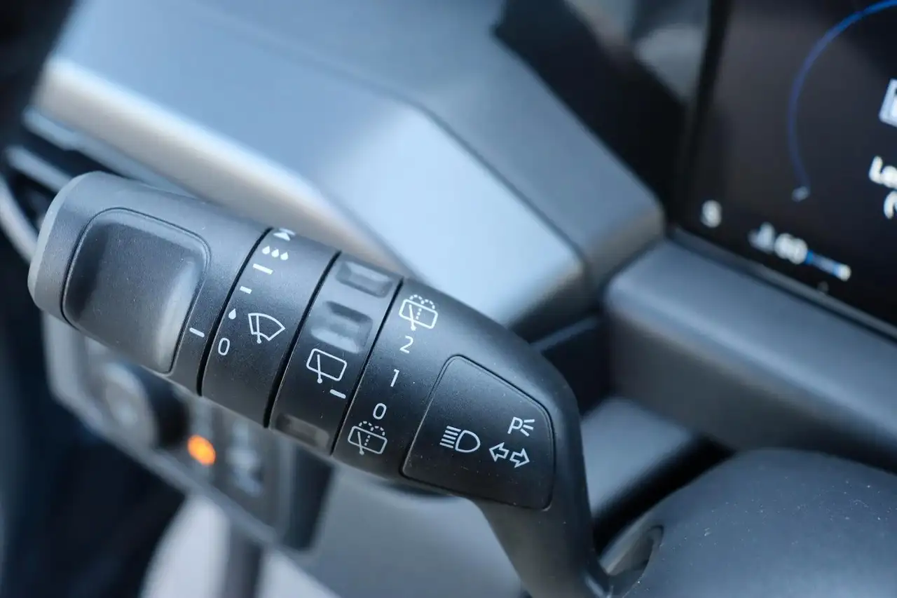 Ford Tourneo Sport 2.5l 340/L1 PHEV AHK, миниатюра 24