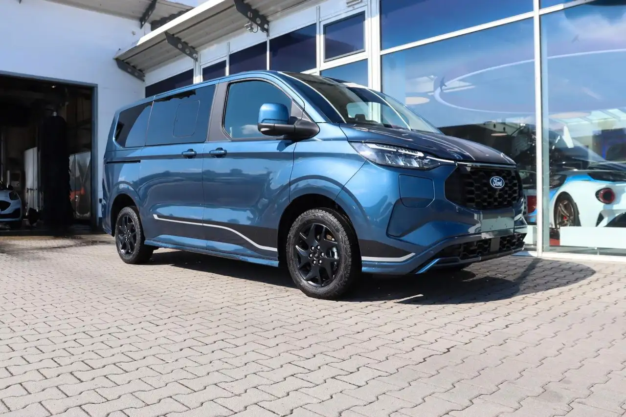 Ford Tourneo Sport 2.5l 340/L1 PHEV AHK