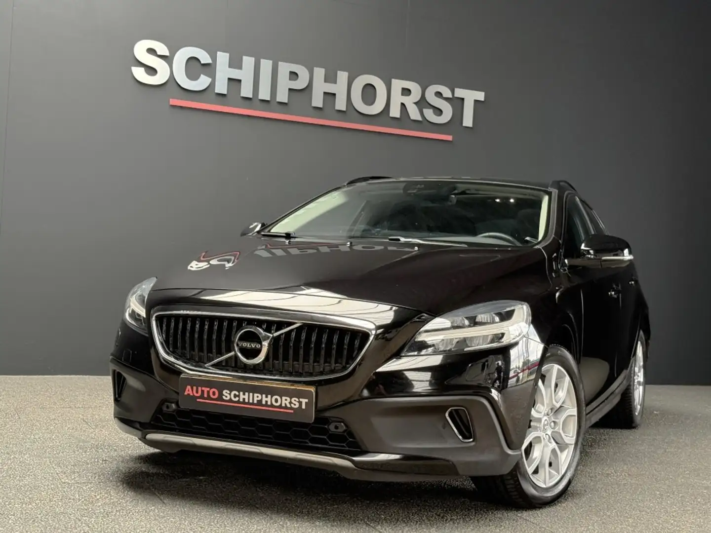 Volvo V40 V40 Cross Country T3 152pkSummum panorama leer cam Noir - 1