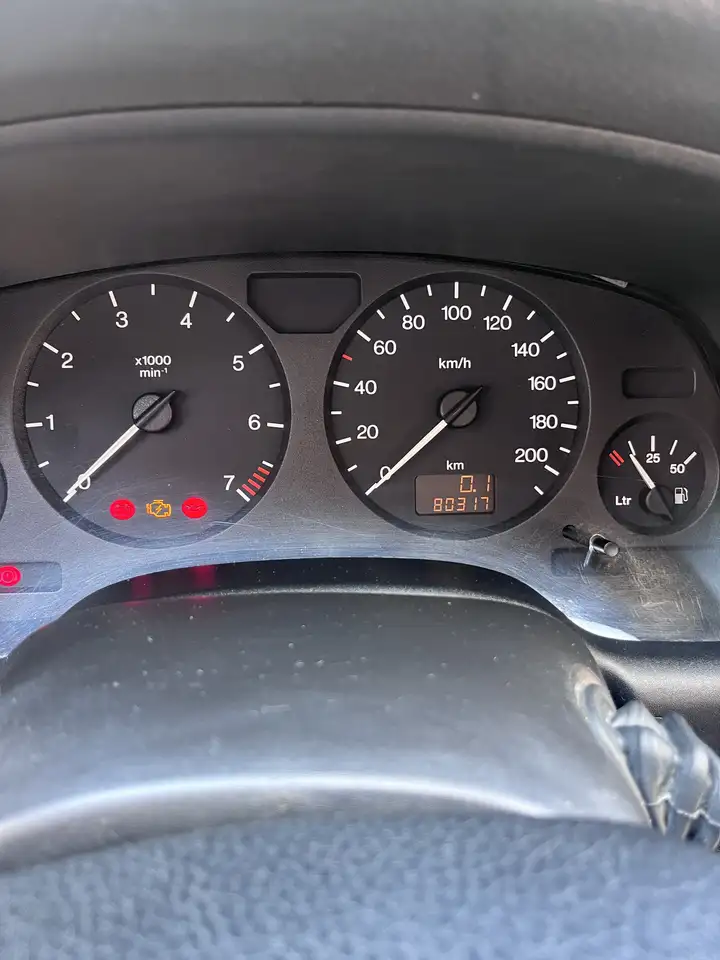 Opel Astra 5p 1.6i 16v CDX, foto 1