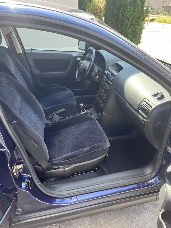 Opel Astra 5p 1.6i 16v CDX, foto 9