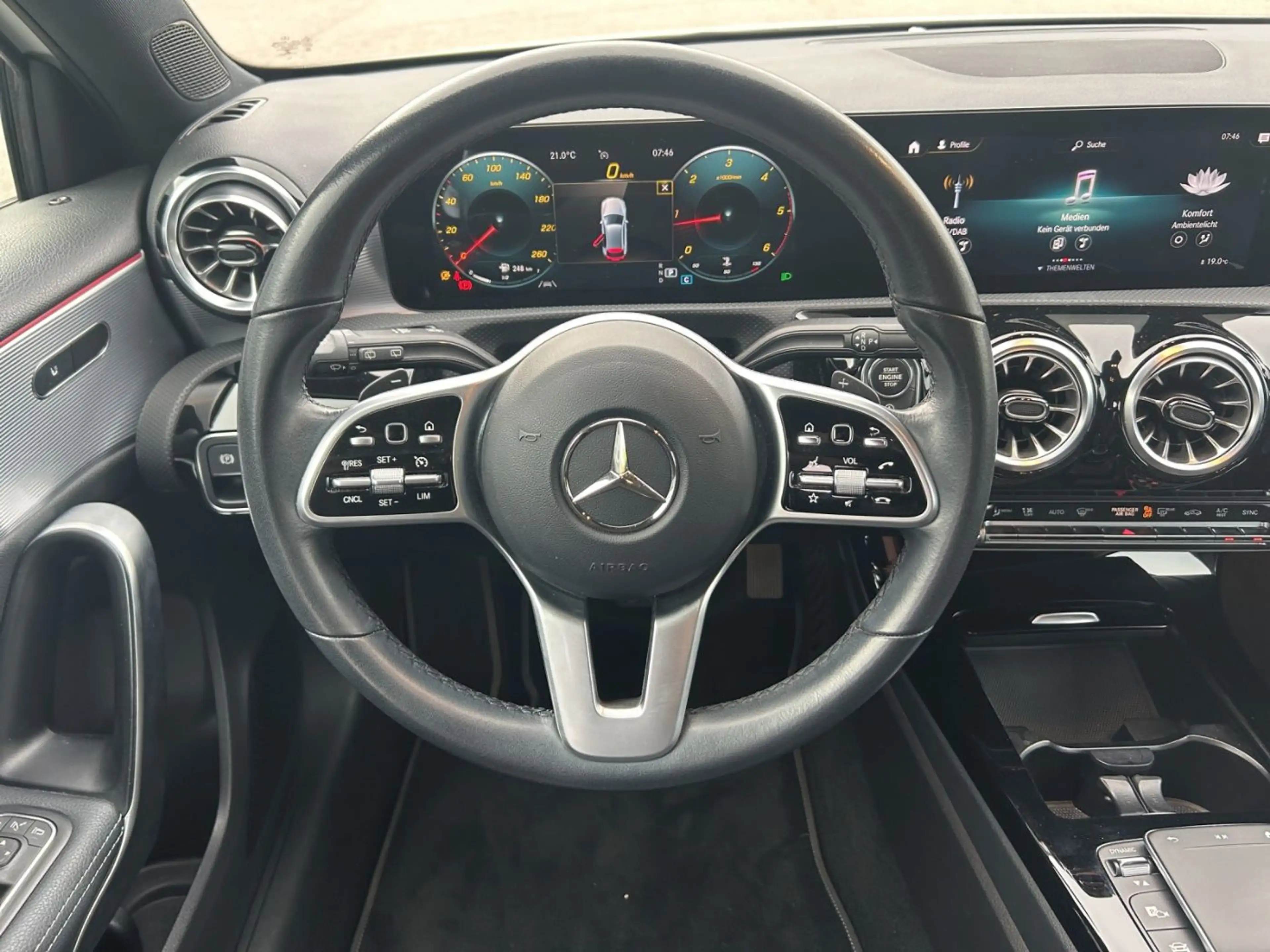 Mercedes-Benz A 220 d 4MATIC Kompaktlimousine Progressive Shz — photo 8