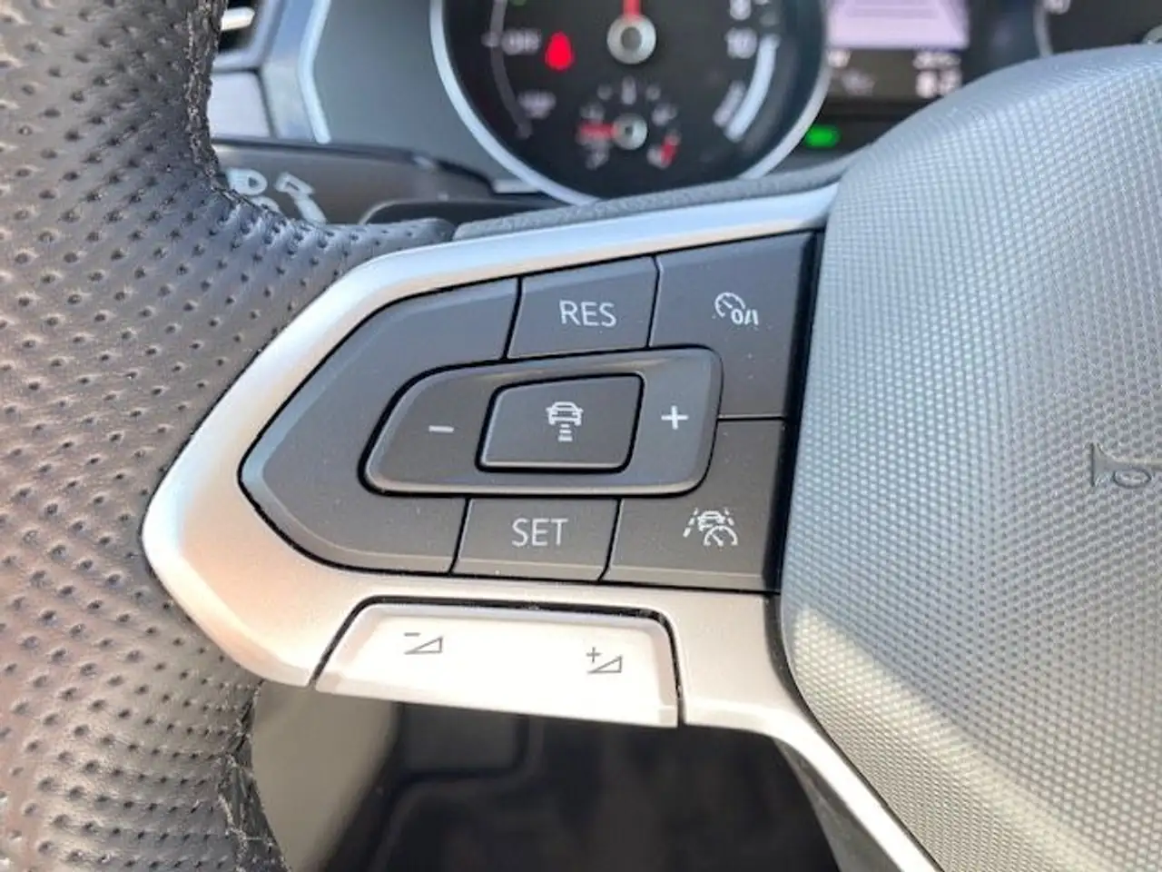 Volkswagen Passat Lim. GTE,NAVI,LED,ACC,SHZ,RFK,LederVienna, миниатюра 17