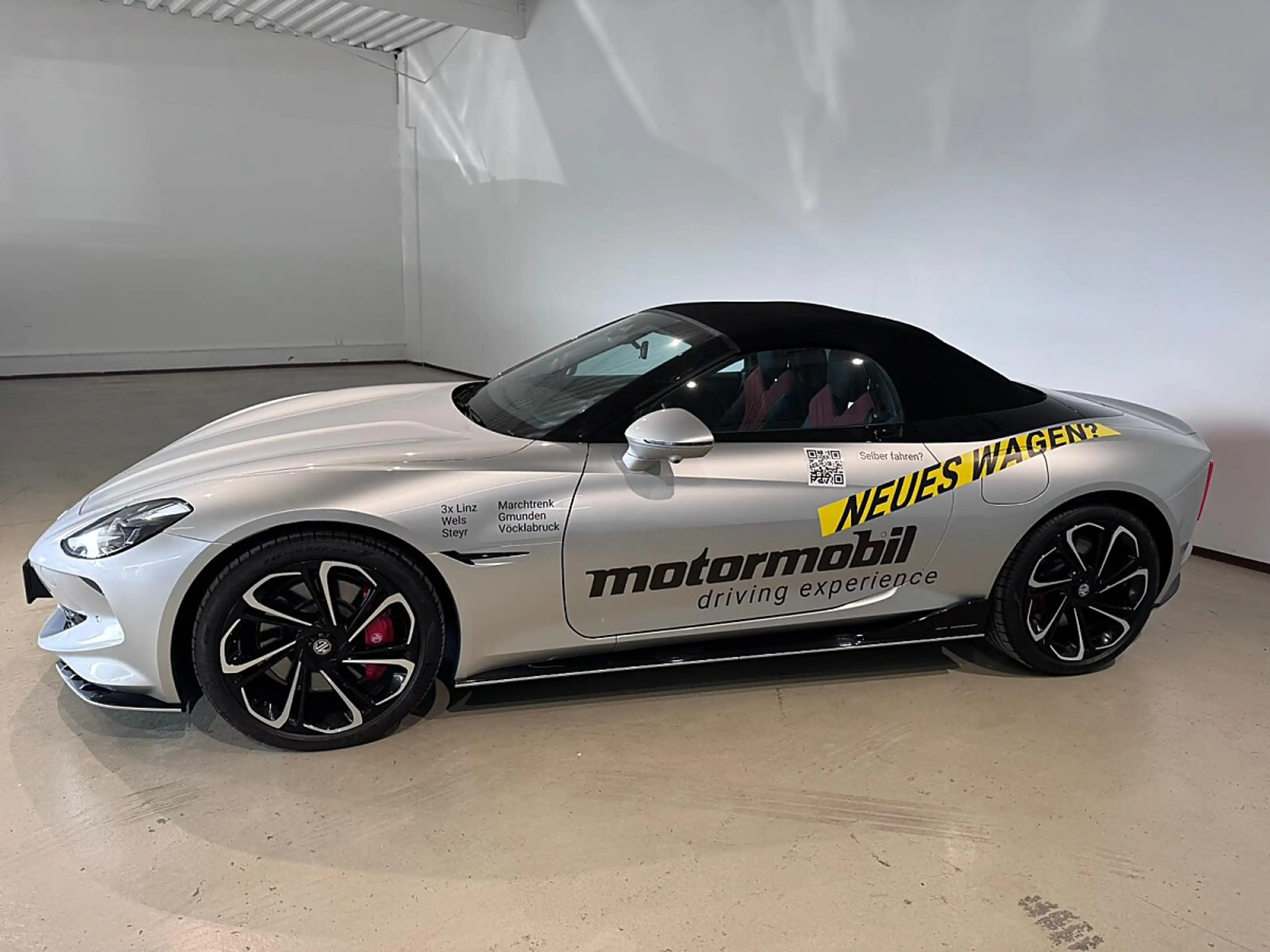 MG Cyberster 77kWh GT — photo 6