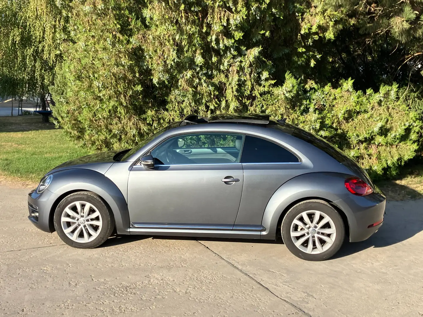 Volkswagen Beetle Beetle 2,0 TDI BMT Comfortline DSG Comfortline Grau - 1