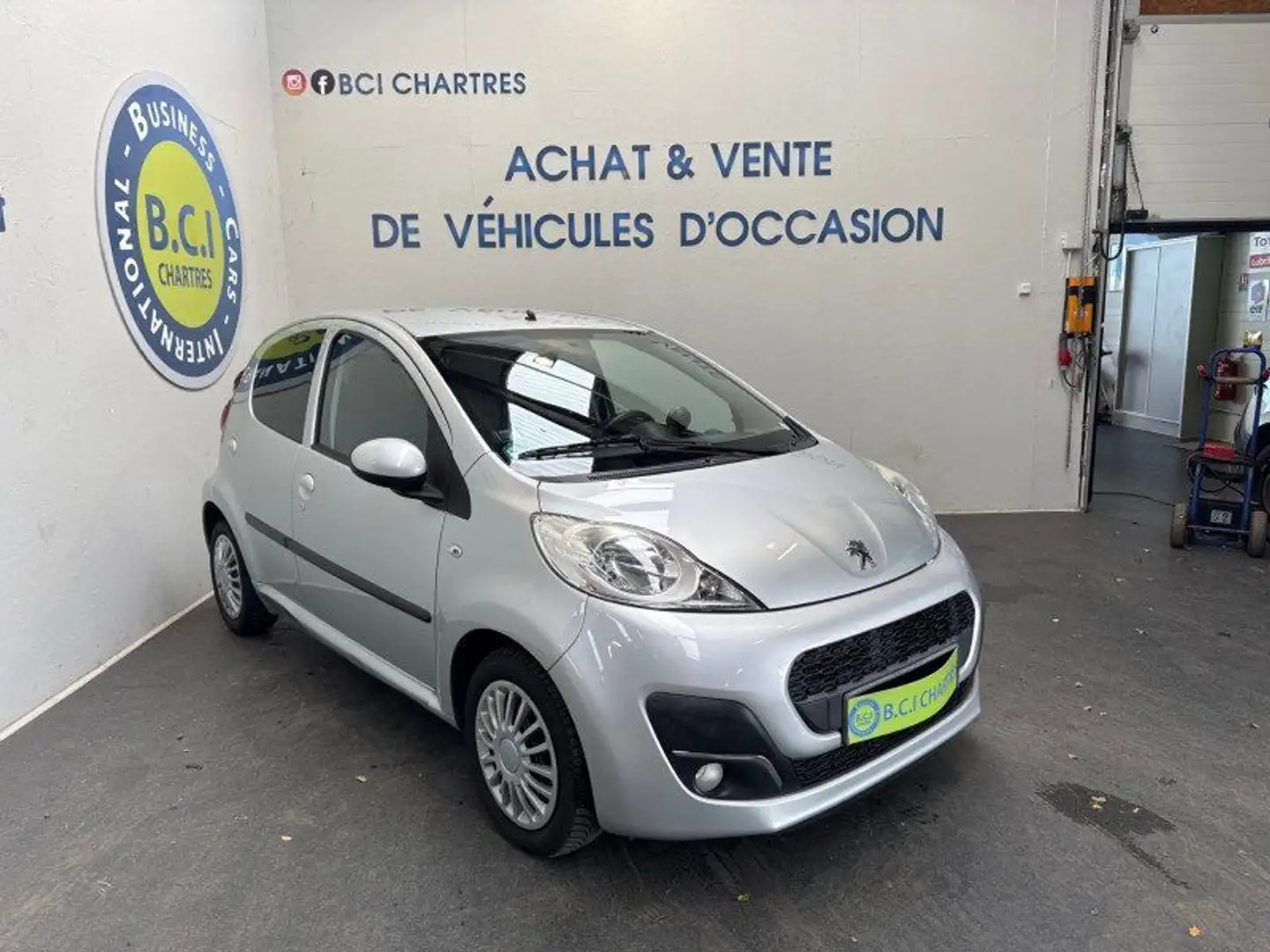 Peugeot 107 1.0 12V ACTIVE 5P Gris - 2