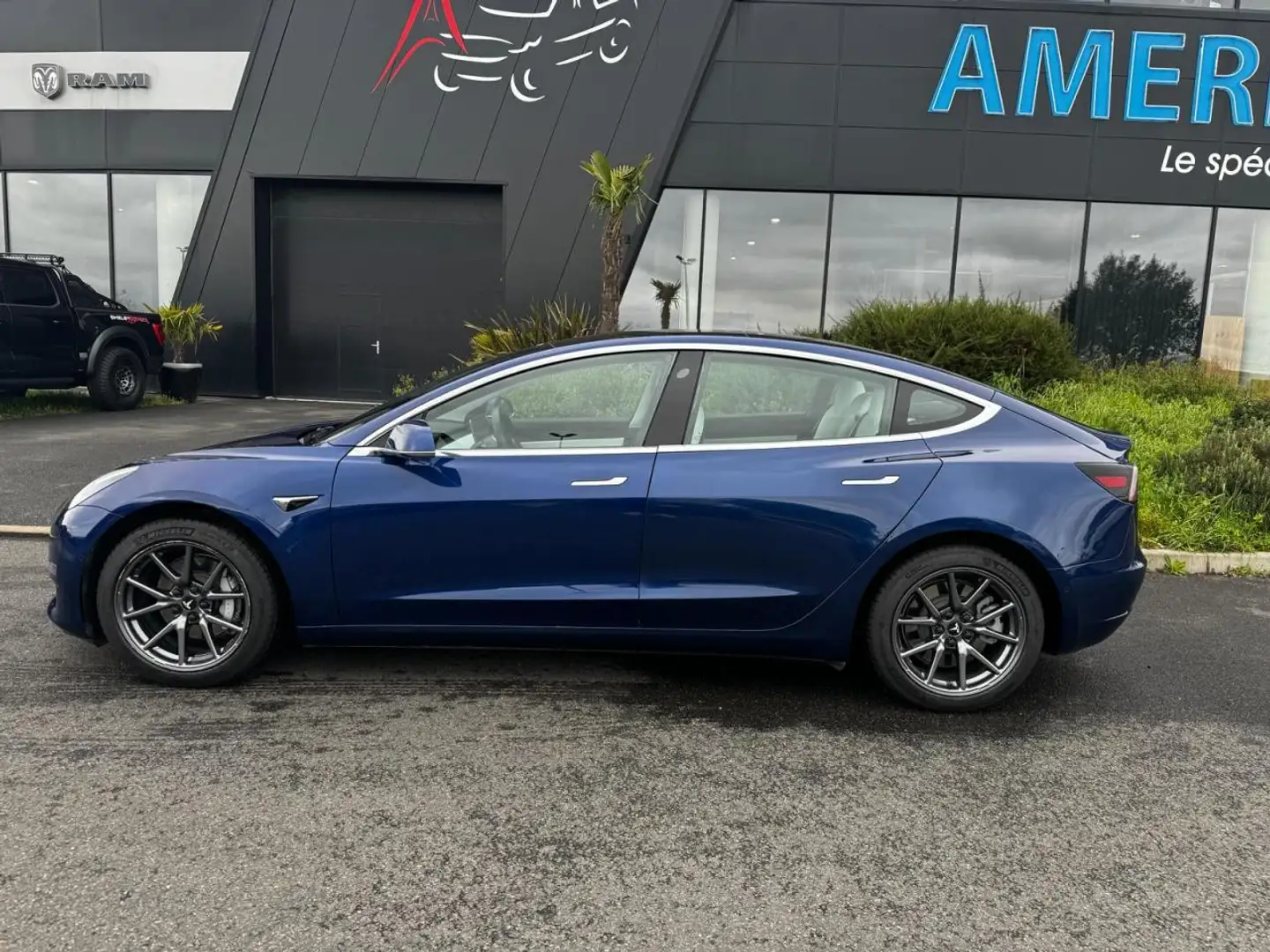 Tesla Model 3 Long Range Dual Motor AWD Bleu - 2