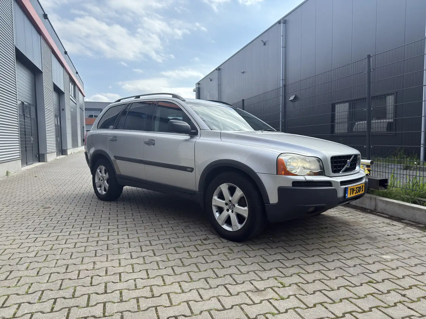Volvo XC90 2.5 T Сірий - 1