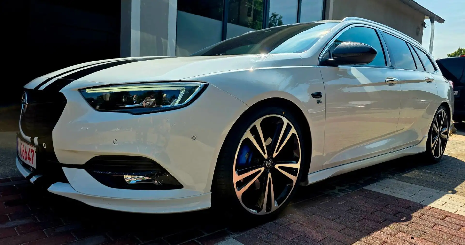 Opel Insignia 2.0 CDTI OPC-Line Business Innovation Weiß - 1