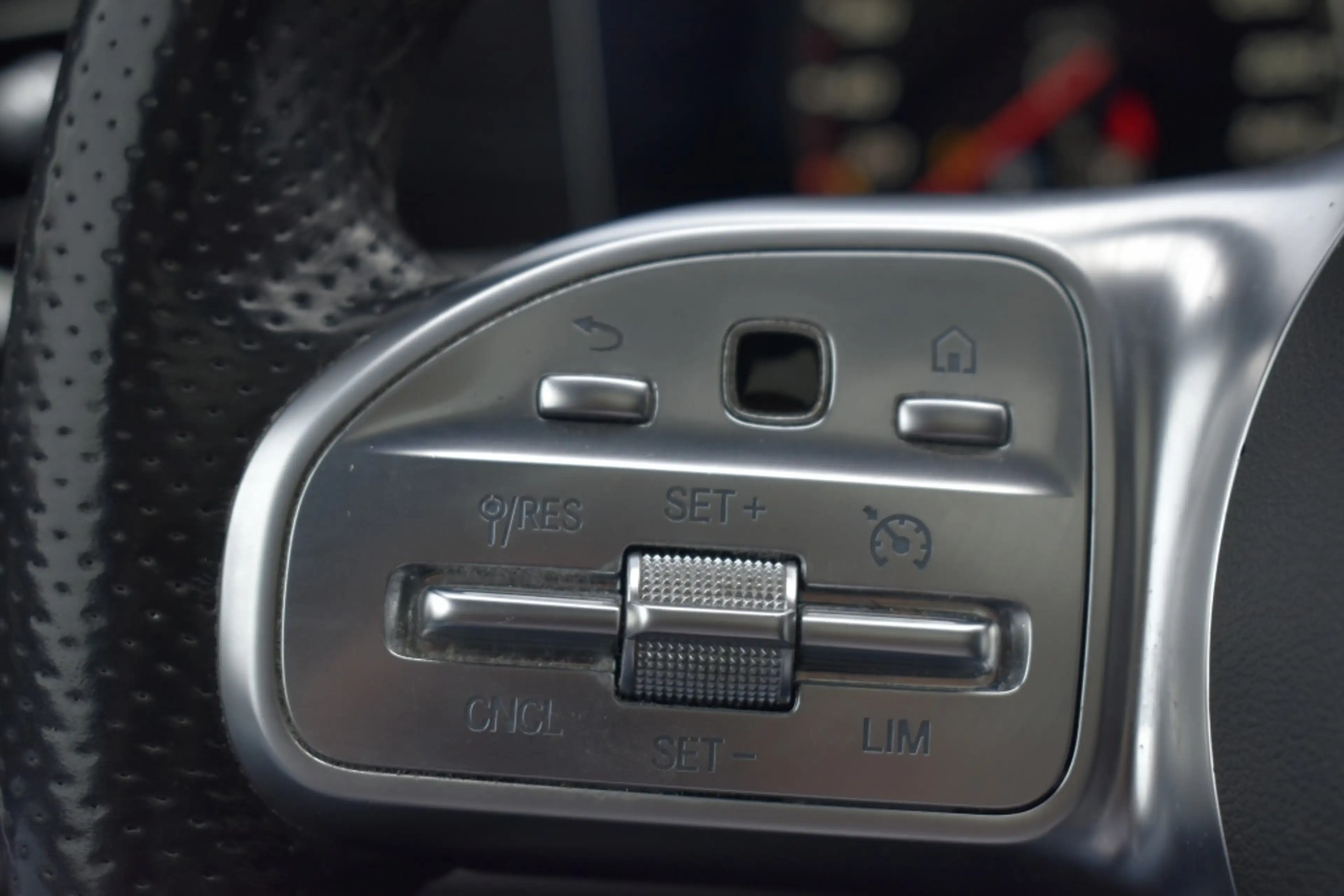Mercedes-Benz E 220 d BnsSolAMG+UpEd — photo 24