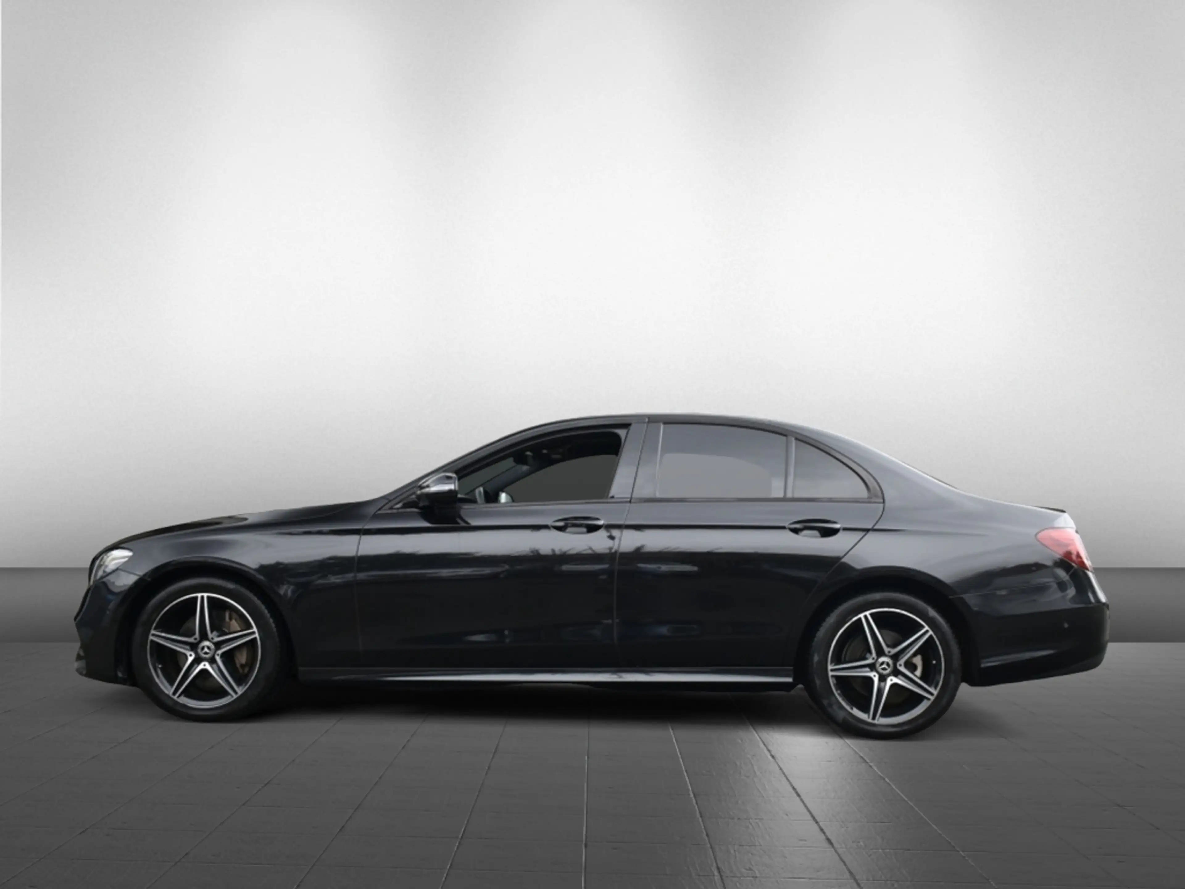 Mercedes-Benz E 220 d BnsSolAMG+UpEd — photo 8