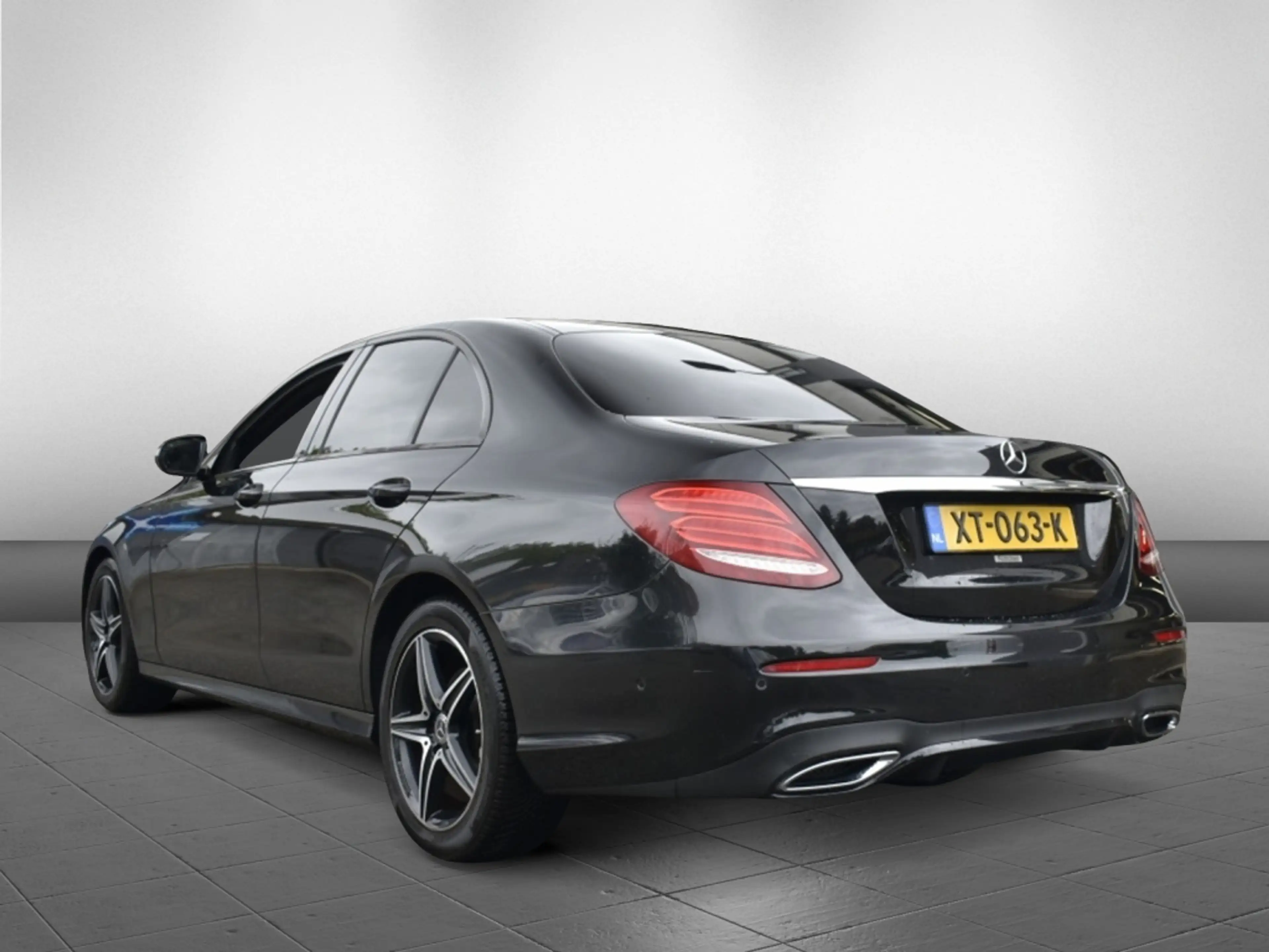 Mercedes-Benz E 220 d BnsSolAMG+UpEd — photo 7