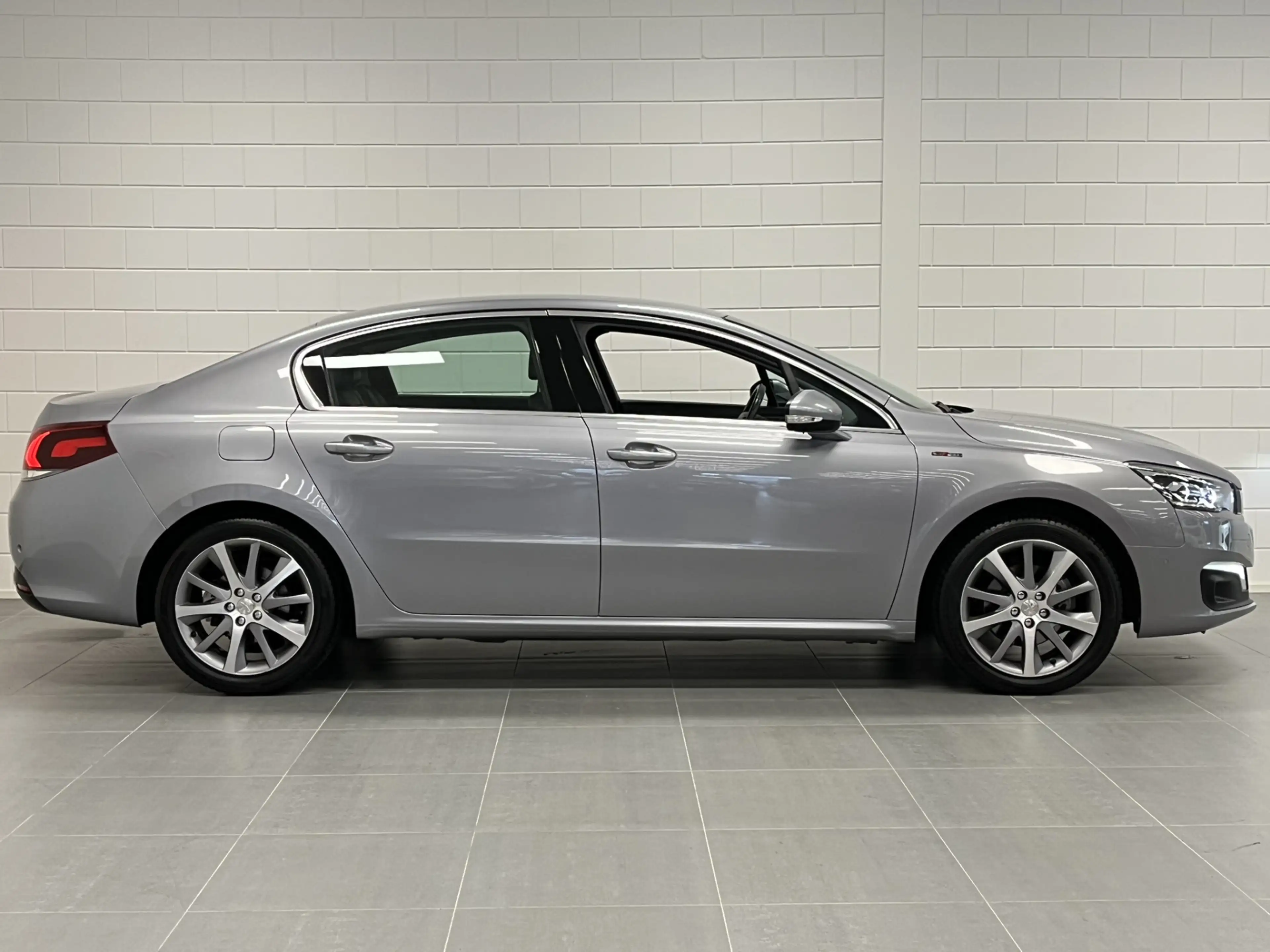 Peugeot 508 1.6 GT-line | LED VERLICHTING | NAVIGATIE | HALF L — photo 7