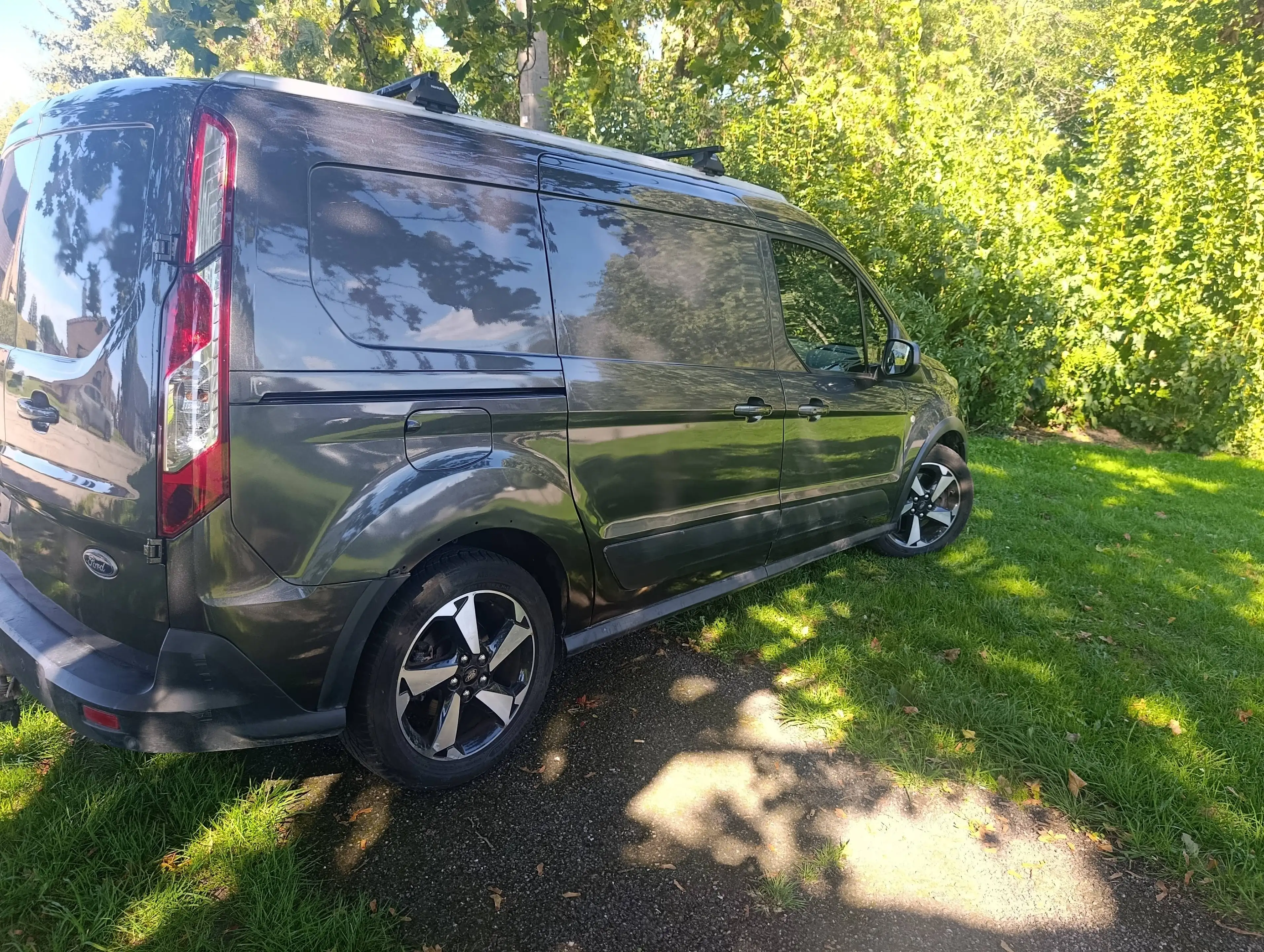 Ford Transit Connect 220 HD 1.5 TDCi Active — photo 2