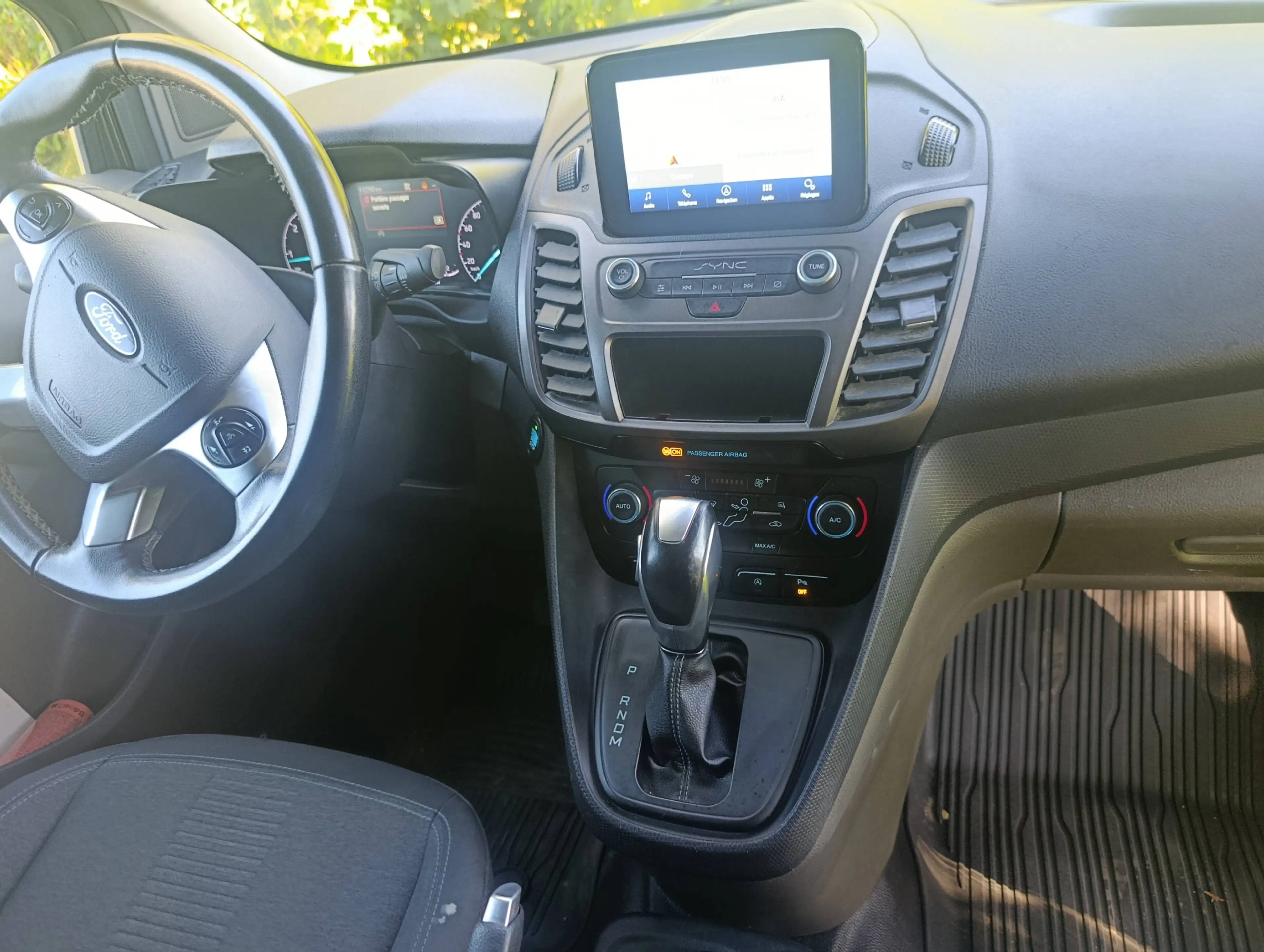 Ford Transit Connect 220 HD 1.5 TDCi Active — photo 7