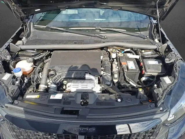 Peugeot 2008 view 7