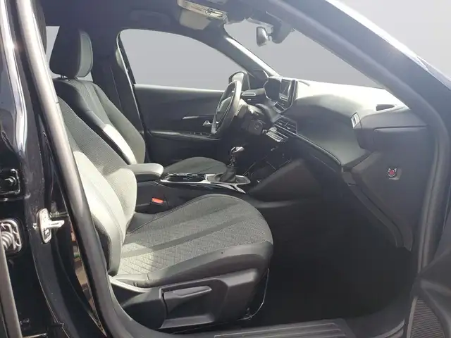 Peugeot 2008 view 12