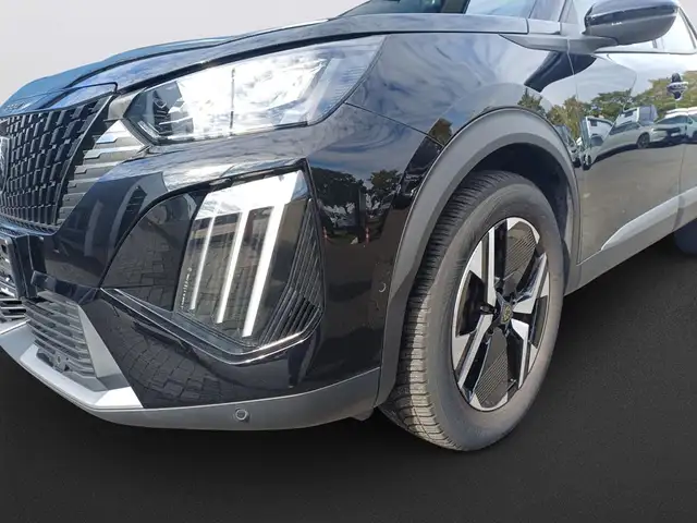 Peugeot 2008 view 10