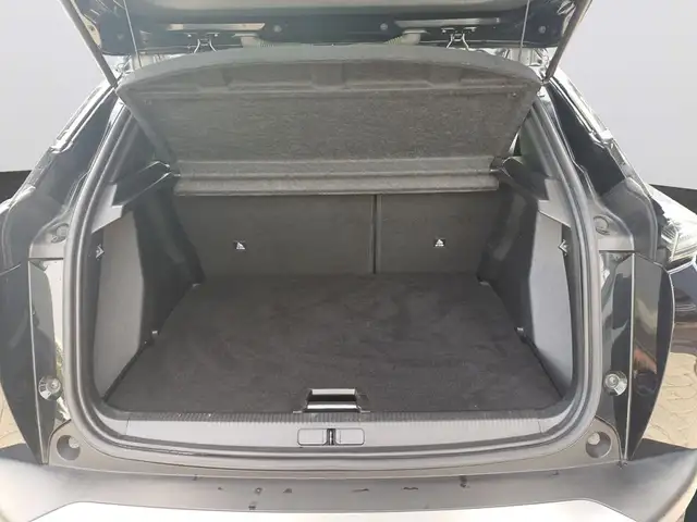 Peugeot 2008 view 8