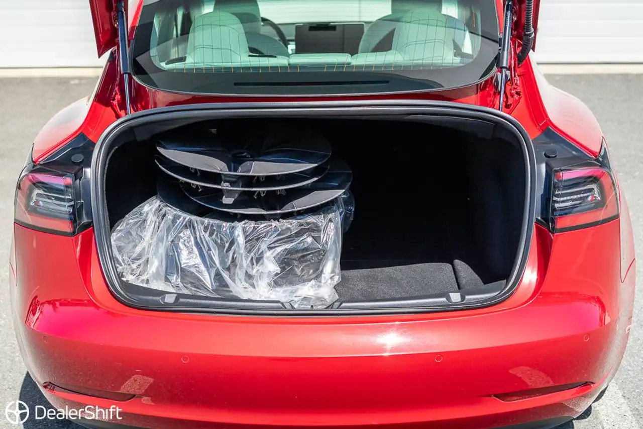 Tesla Model 3 photo Tesla Model 3