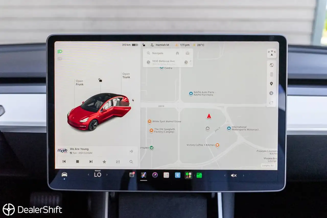 Tesla Model 3 photo Tesla Model 3
