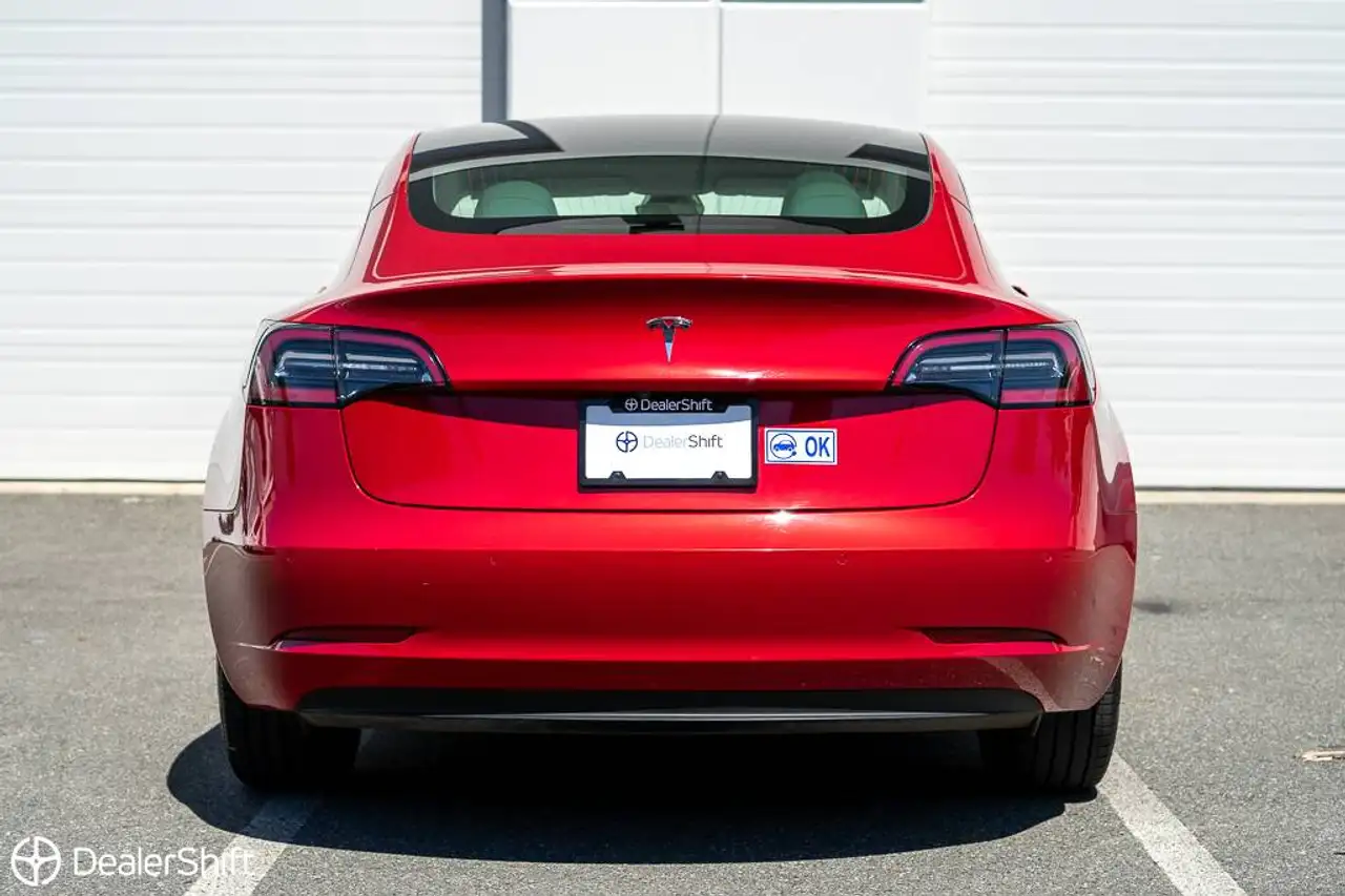 Tesla Model 3 photo Tesla Model 3