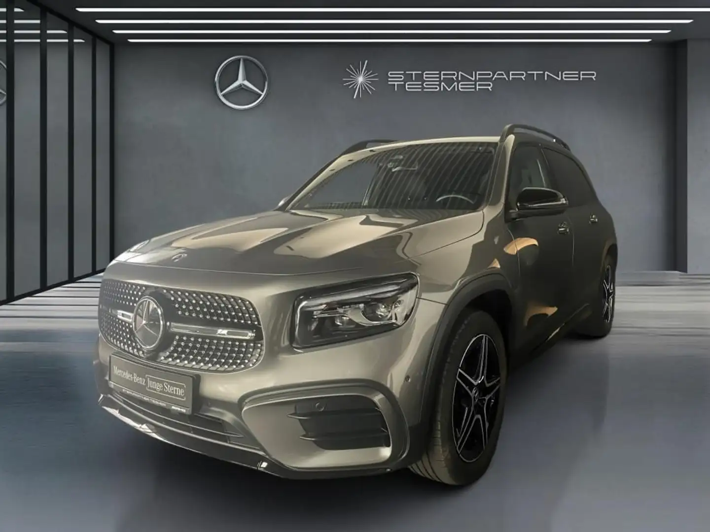 Mercedes-Benz GLB 200 d AMG+NIGHT+AHK+KEYLESS+MULTIBEAM+SHZ Grau - 2