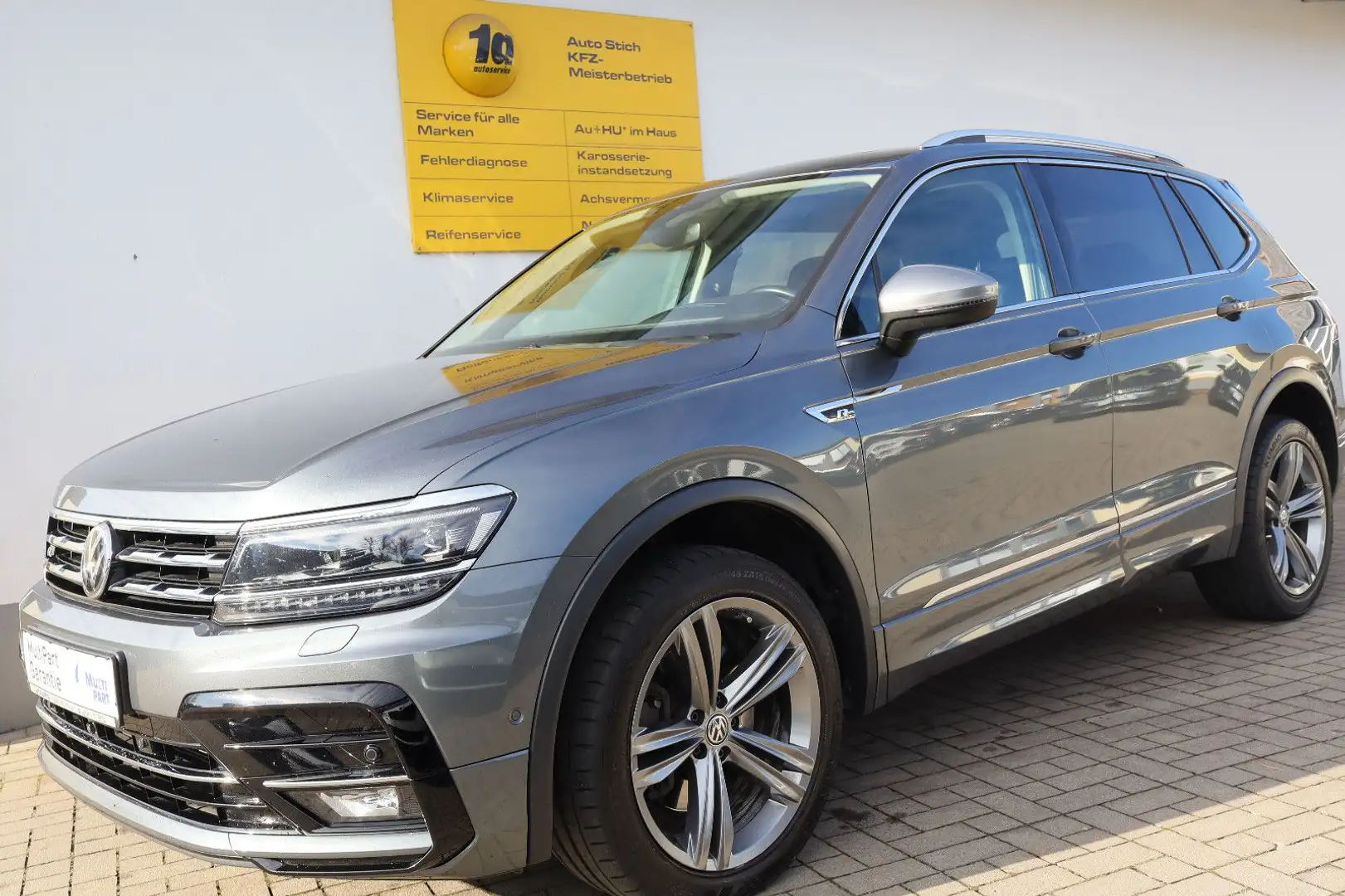 Volkswagen Tiguan Allspace Highline R-Line 4Motion AHK/360° Grau - 1