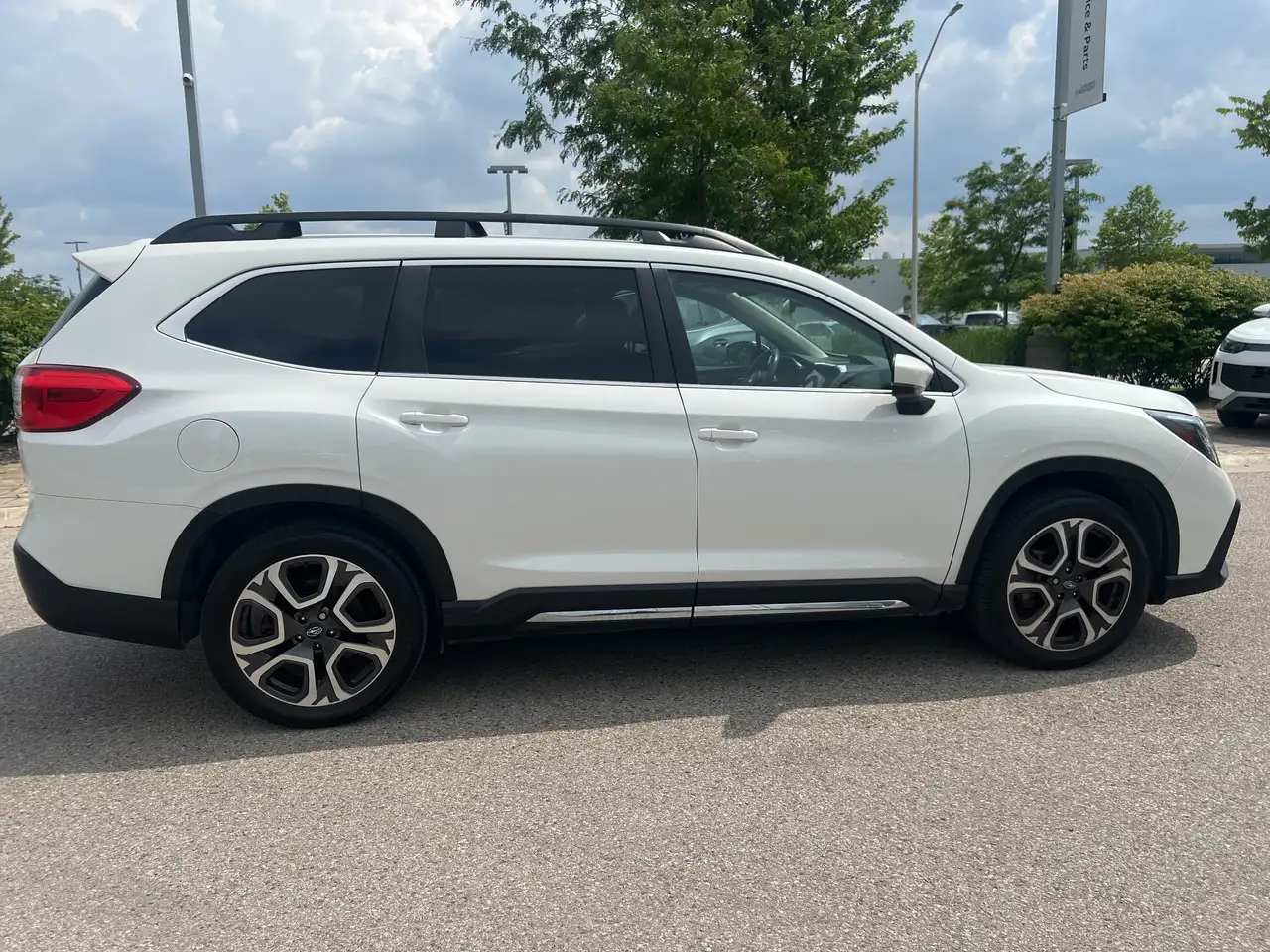 Subaru Ascent photo Subaru Ascent