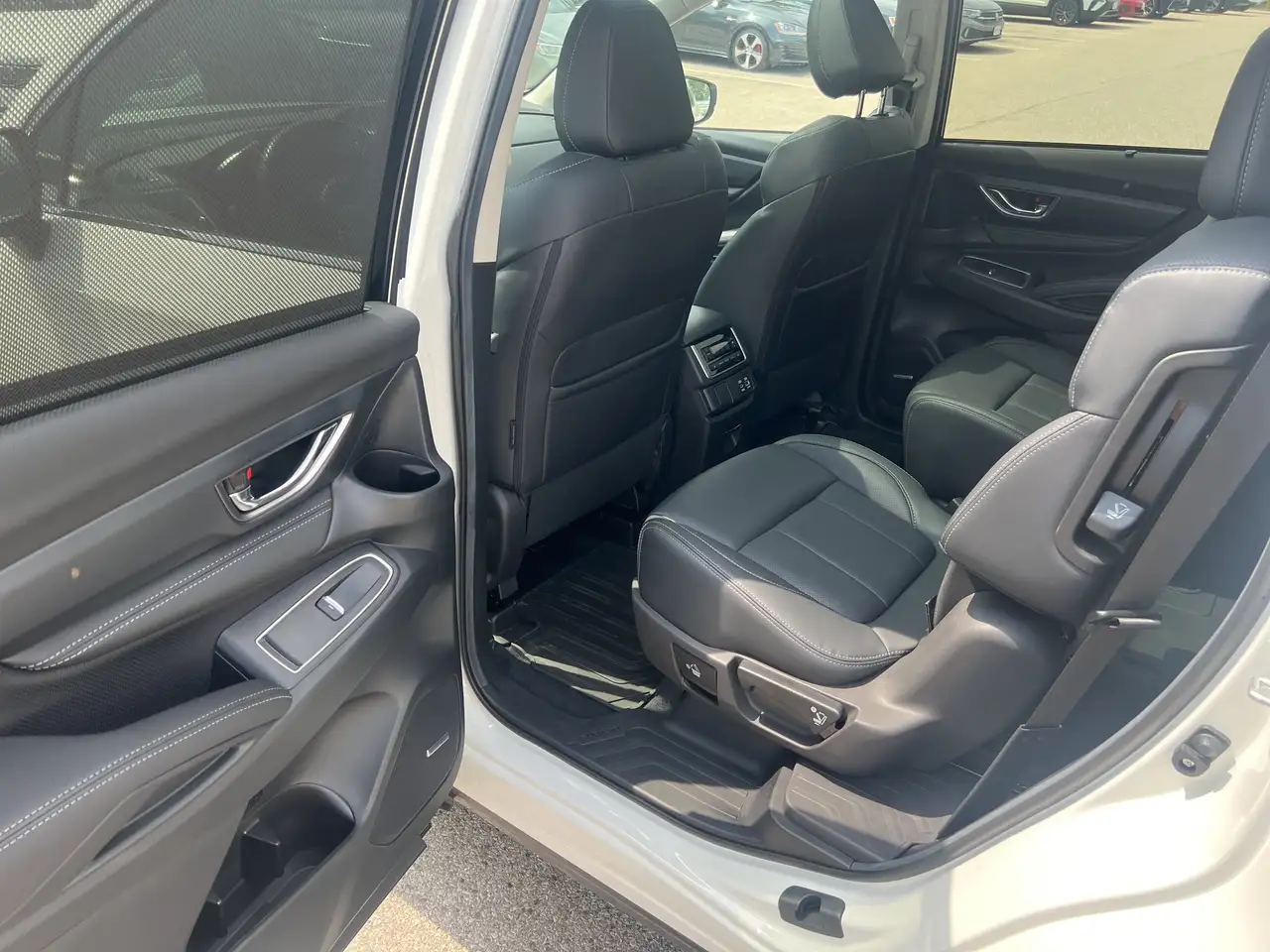 Subaru Ascent photo Subaru Ascent