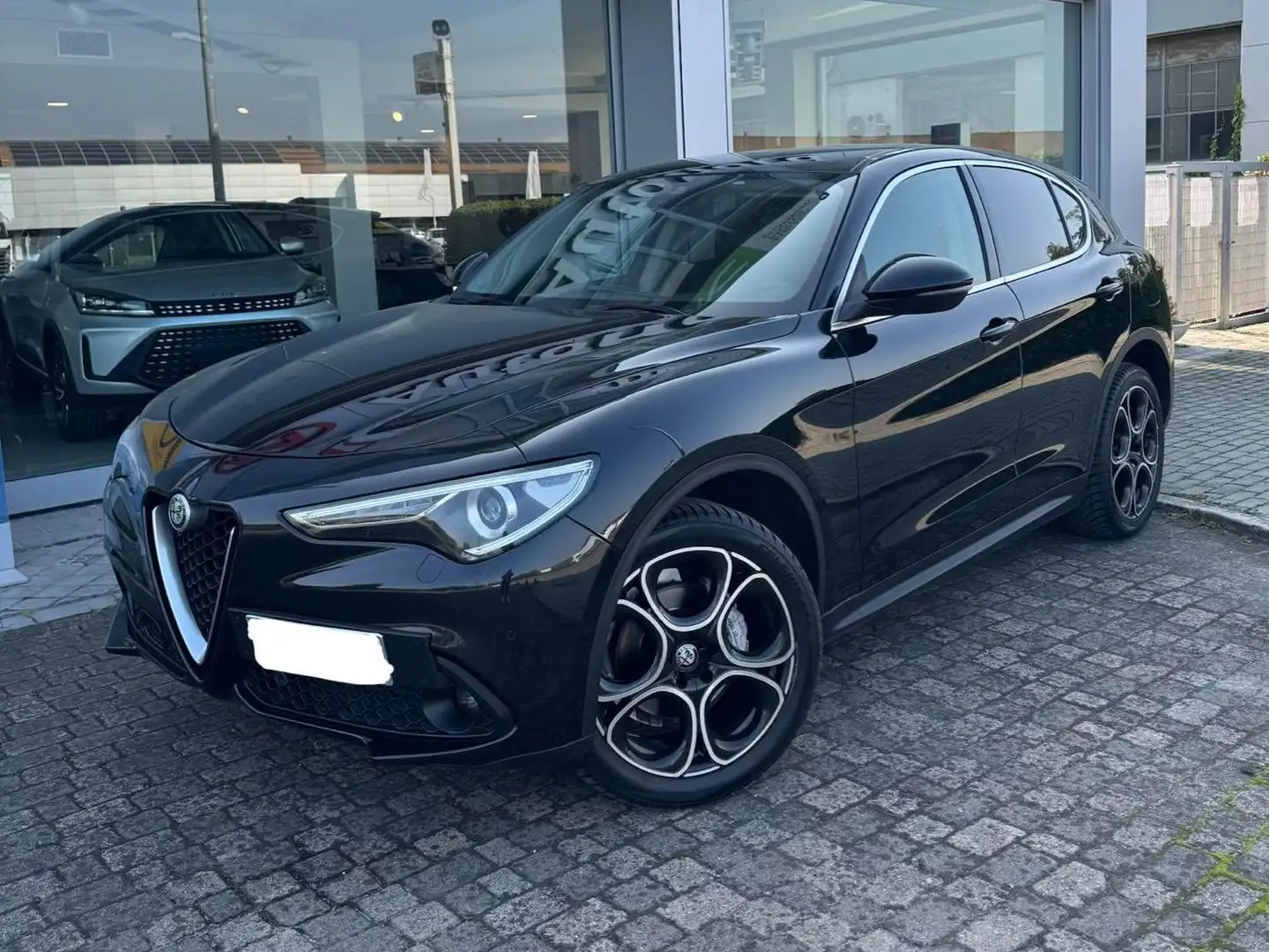 Alfa Romeo Stelvio 2.2 t Super Q4 210cv auto NAVI Noir - 1