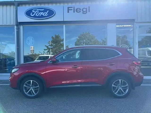 MG EHS Luxury PHEV