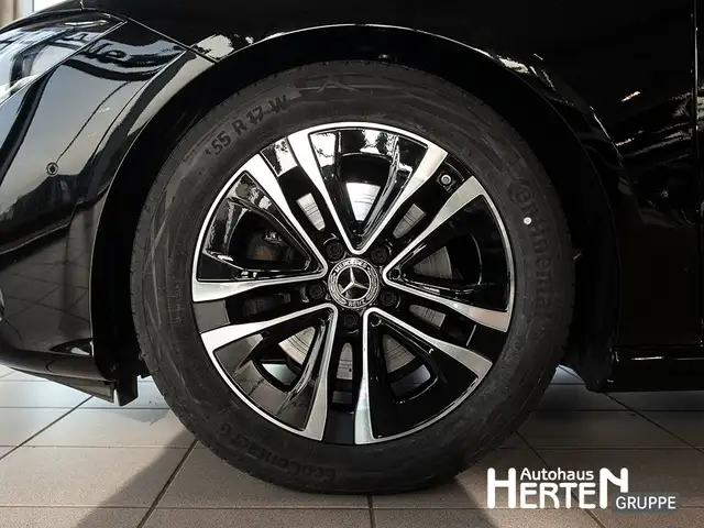 Mercedes-Benz Cla view 5