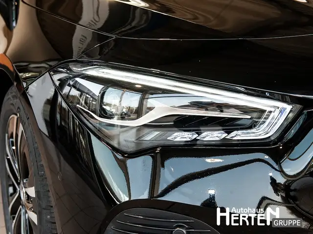 Mercedes-Benz Cla view 13