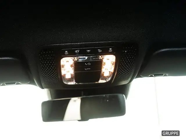 Mercedes-Benz Cla view 11